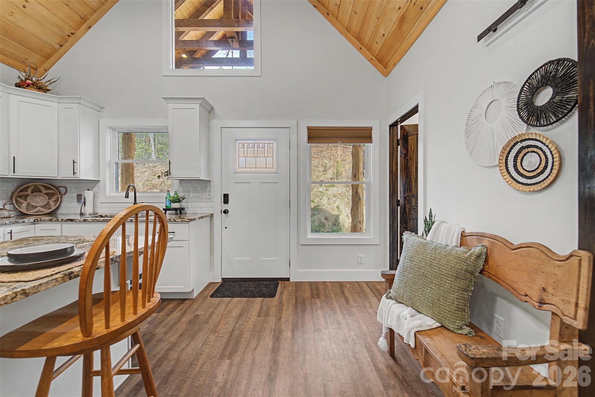 79 Abbey View Road — Bryson City