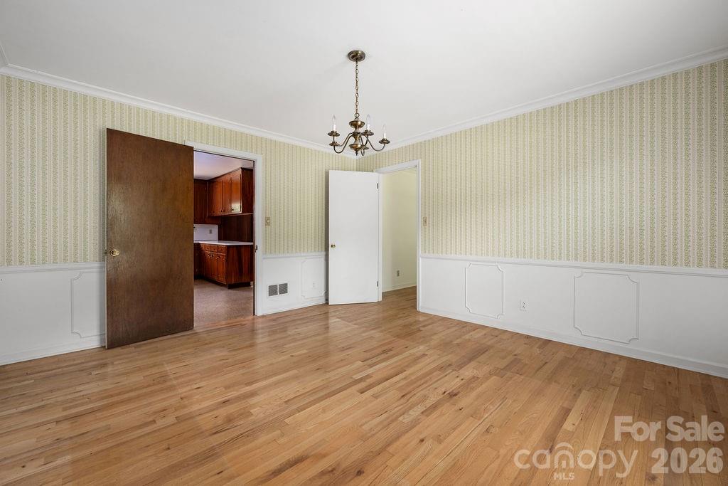 5022 Cheviot Road — Charlotte
