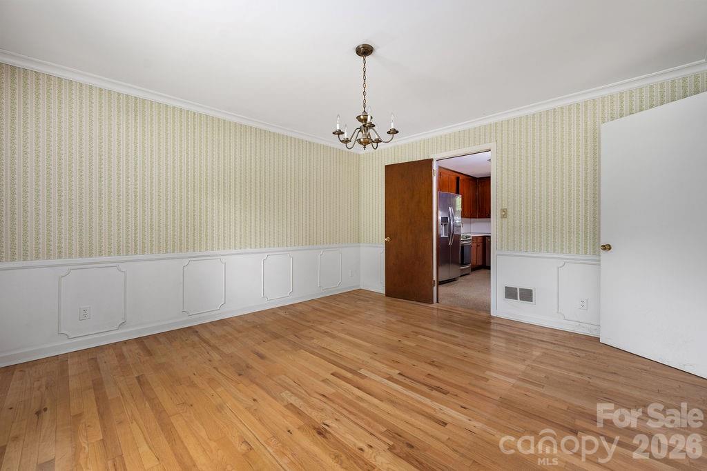 5022 Cheviot Road — Charlotte