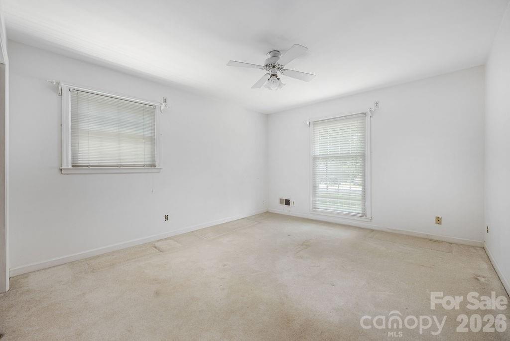 5022 Cheviot Road — Charlotte