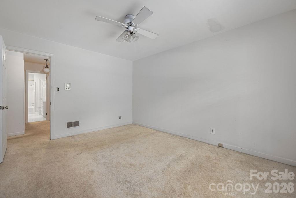 5022 Cheviot Road — Charlotte