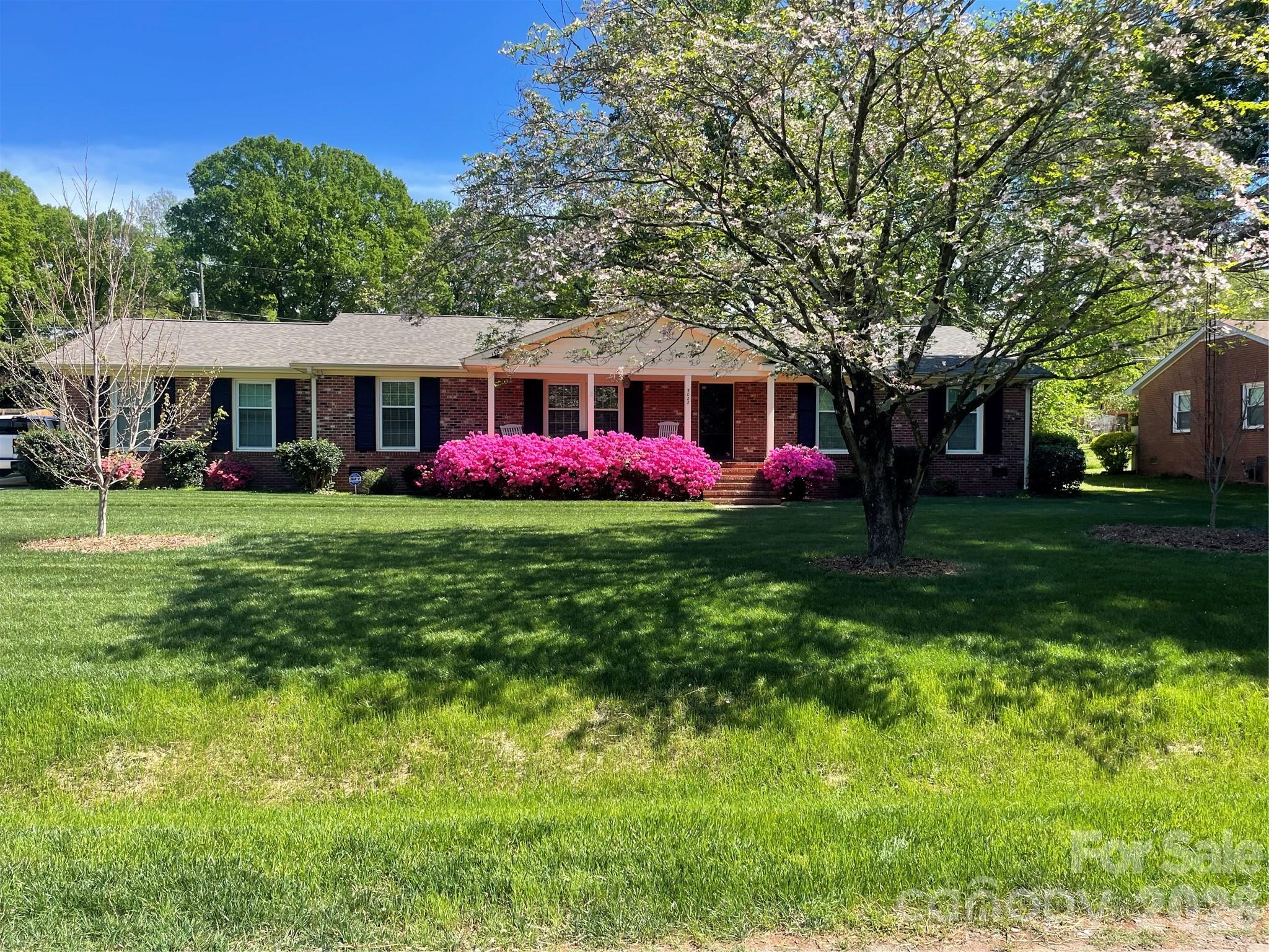 5022 Cheviot Road — Charlotte