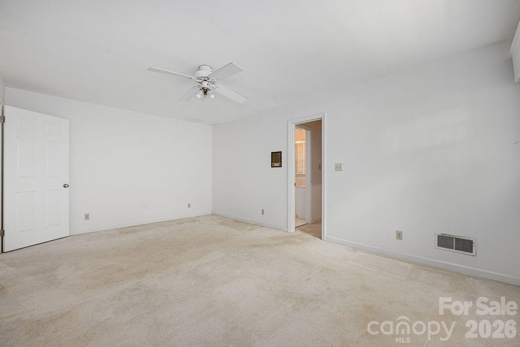 5022 Cheviot Road — Charlotte