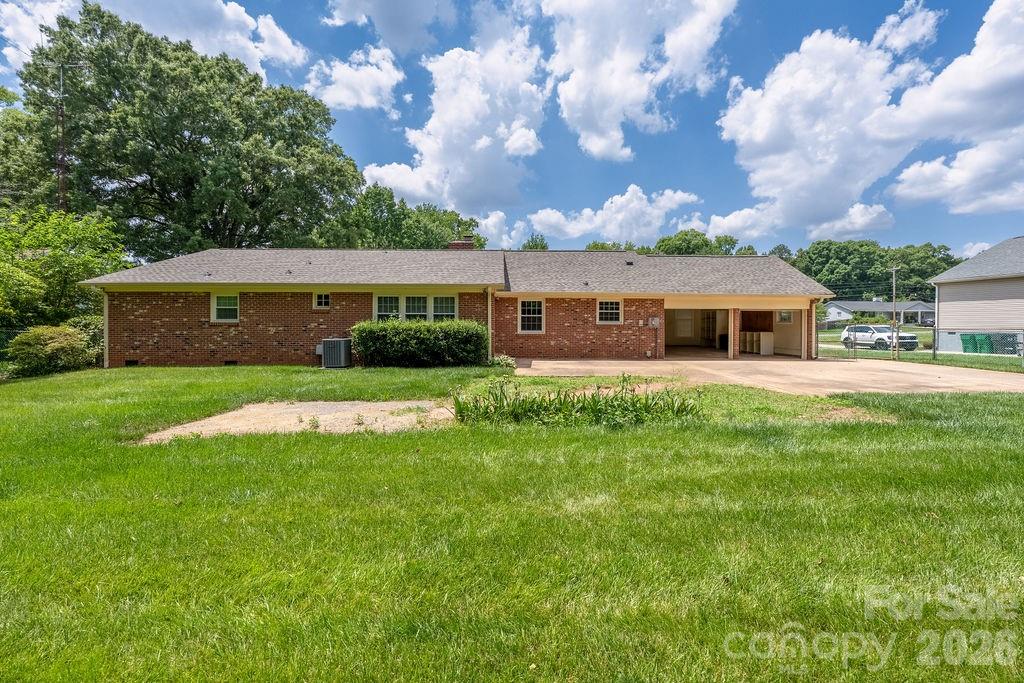5022 Cheviot Road — Charlotte