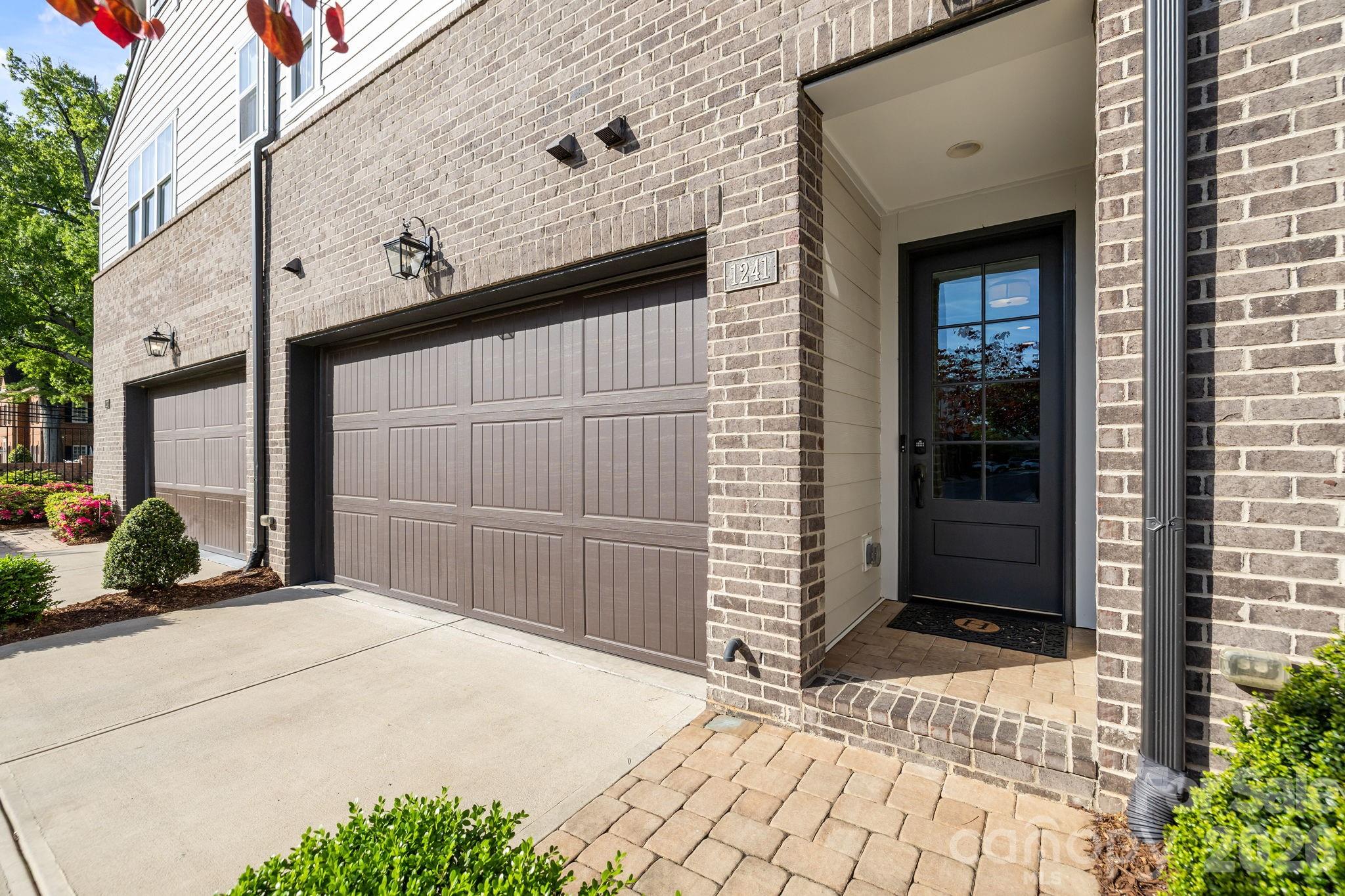 1241 Cotswold Place — Charlotte