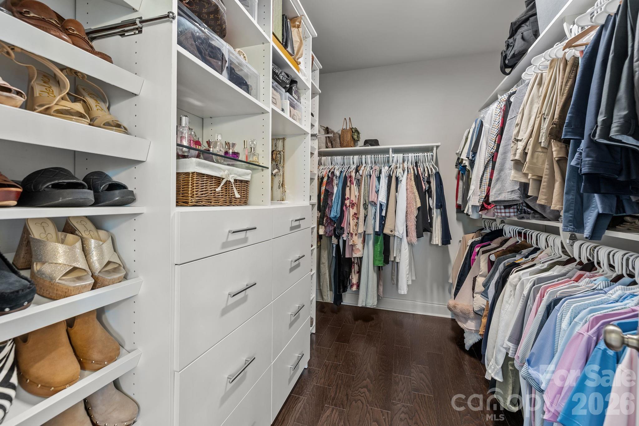 1241 Cotswold Place — Charlotte