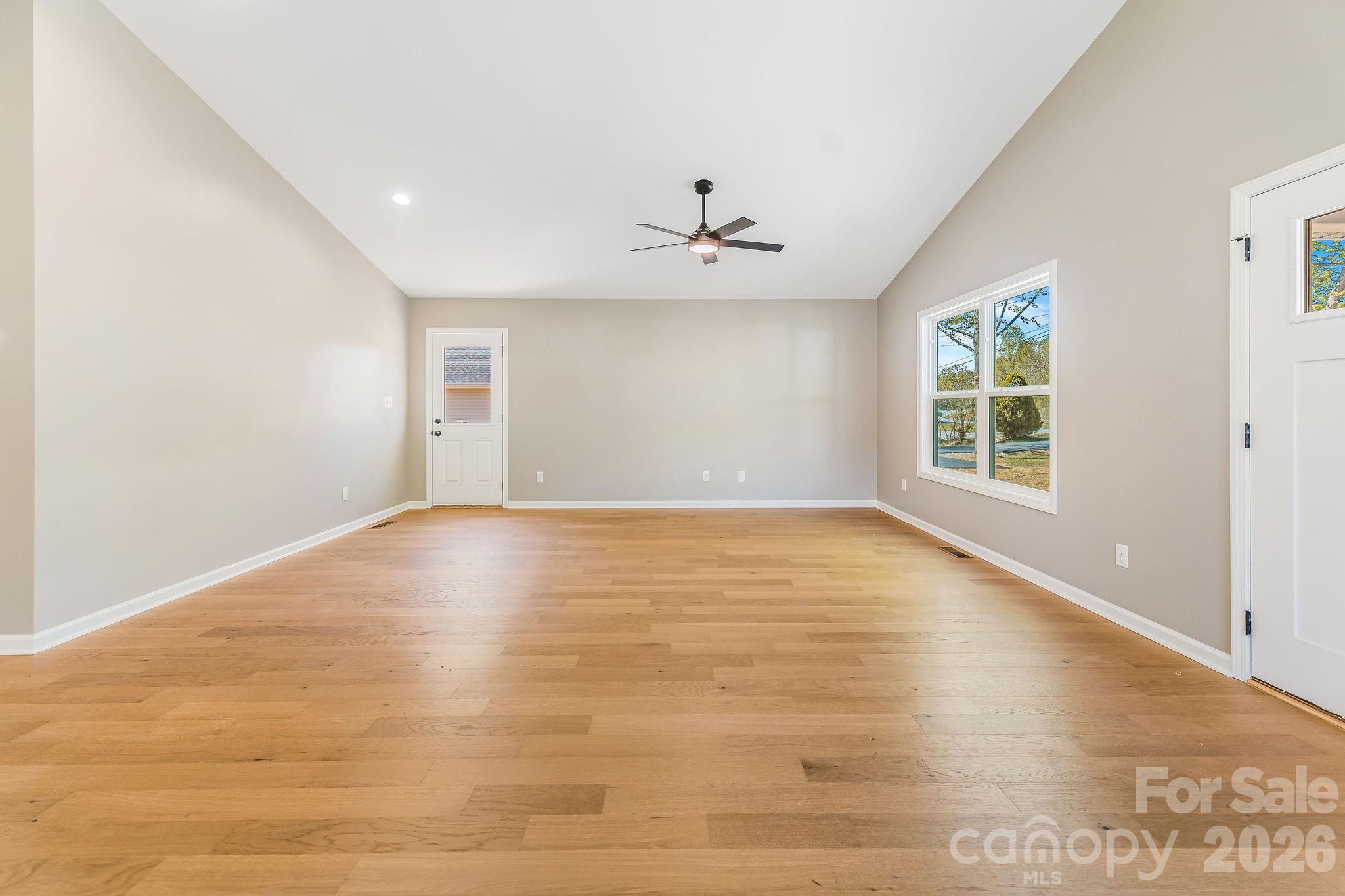 1196 Crabtree Road — Waynesville