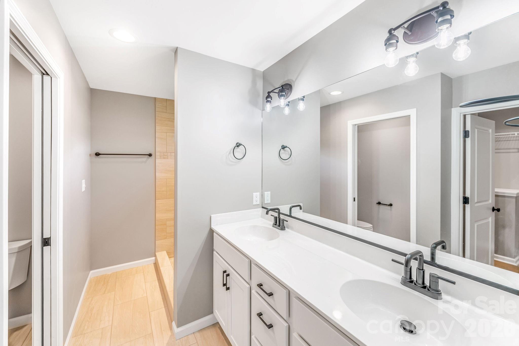 1196 Crabtree Road — Waynesville