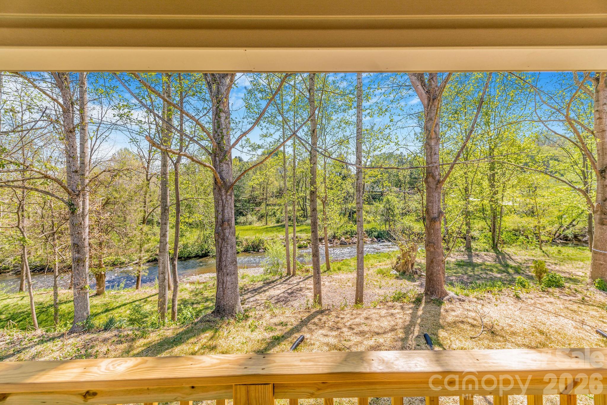 1196 Crabtree Road — Waynesville