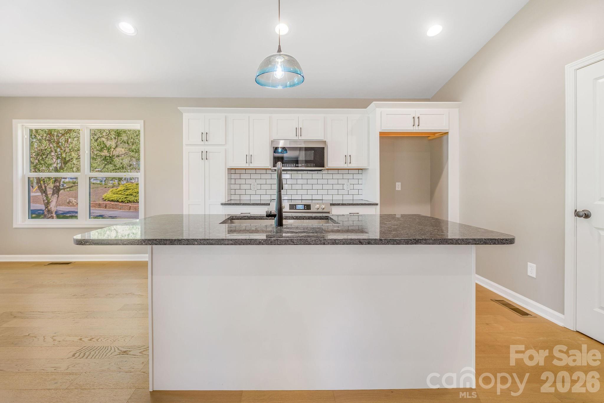 1196 Crabtree Road — Waynesville