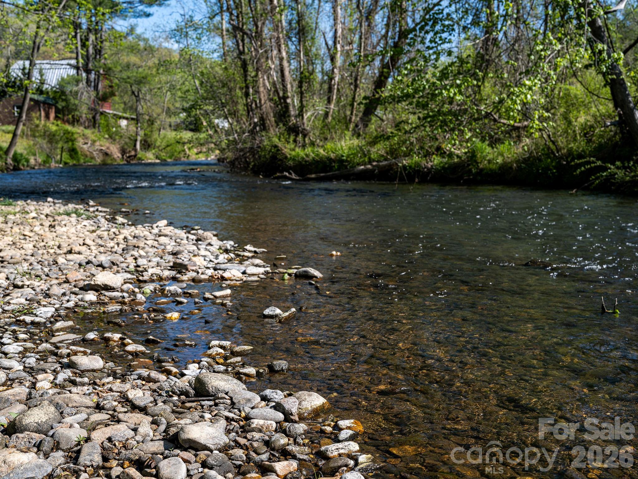 1196 Crabtree Road — Waynesville