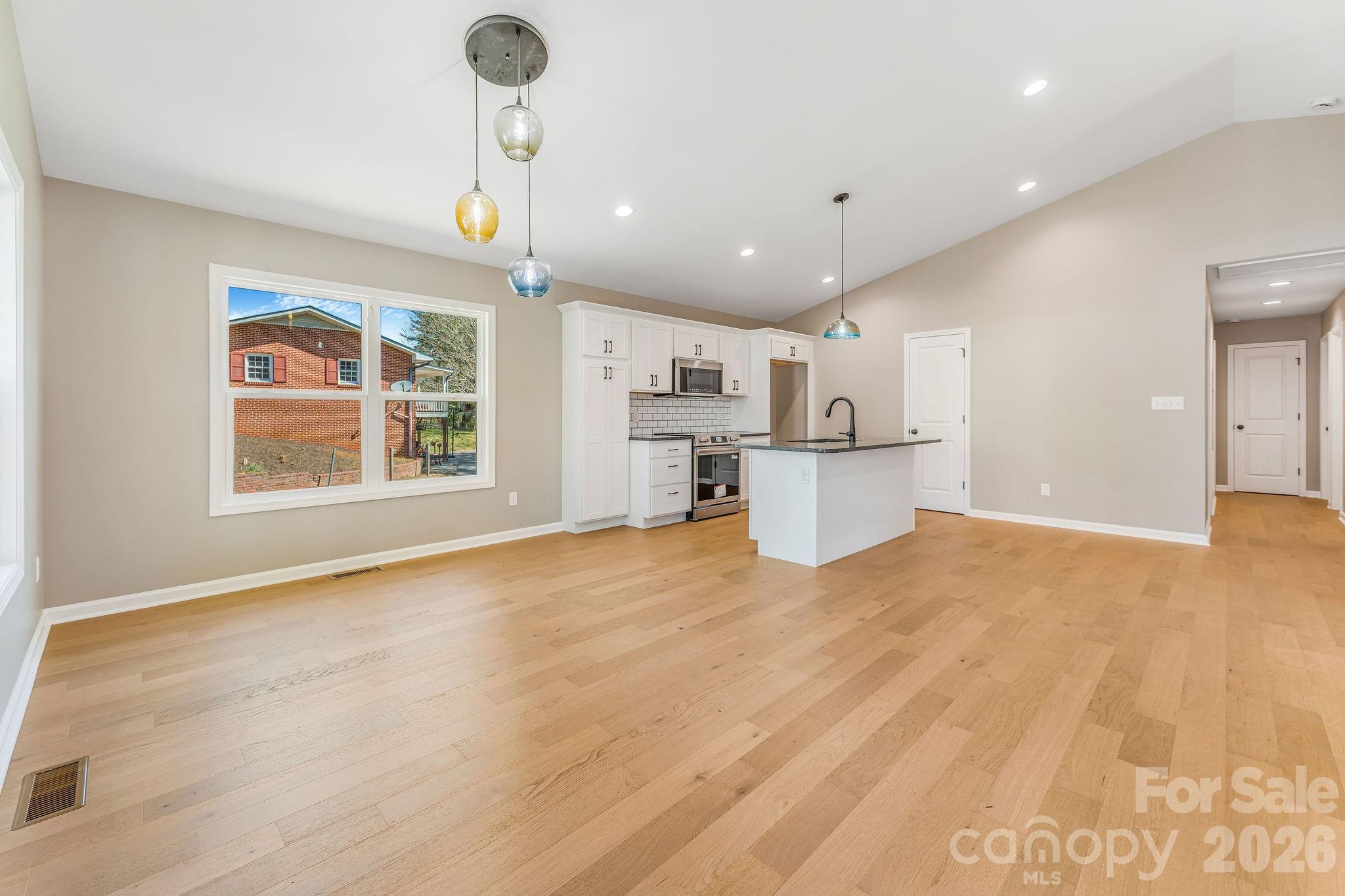 1196 Crabtree Road — Waynesville