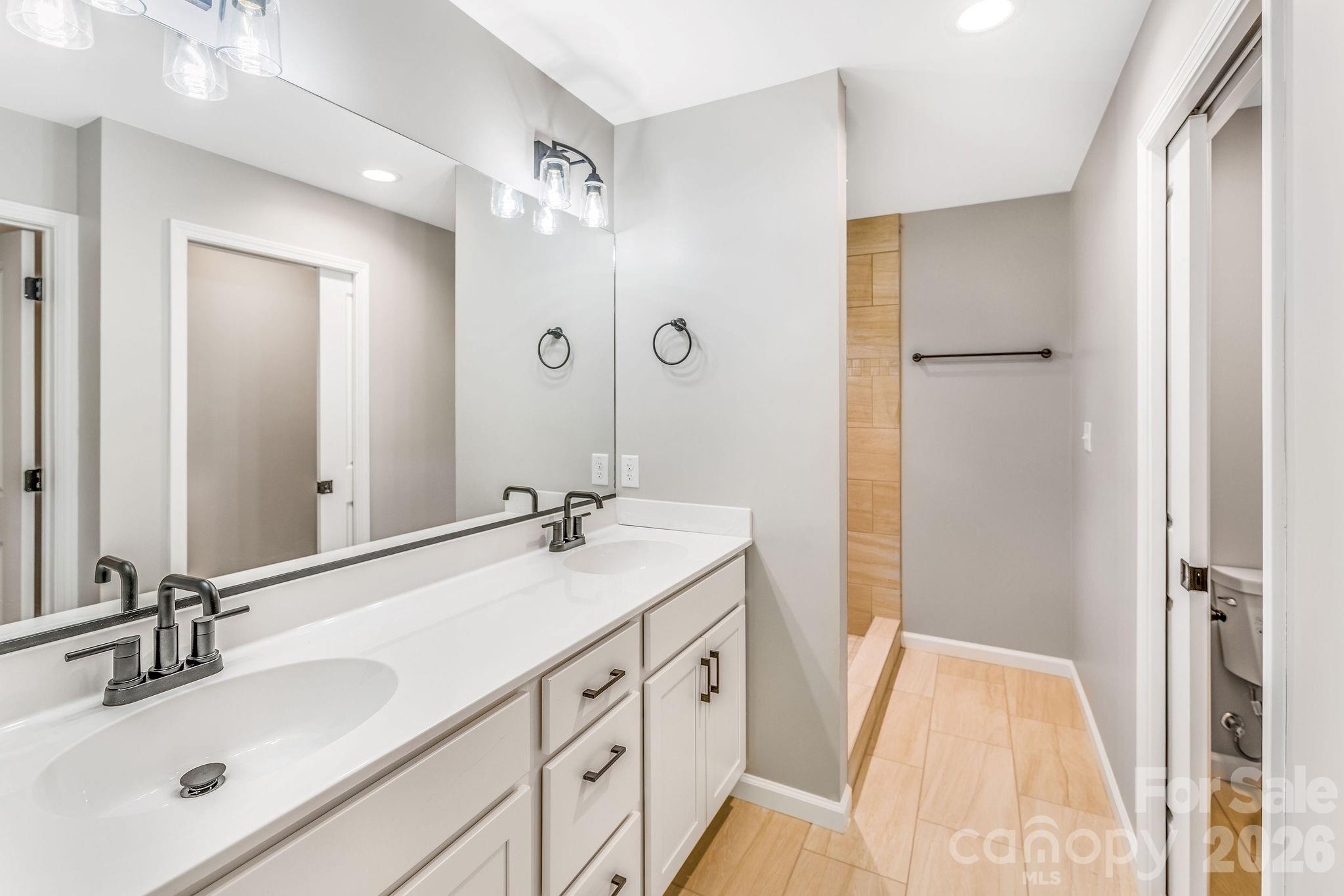 1182 Crabtree Road — Waynesville