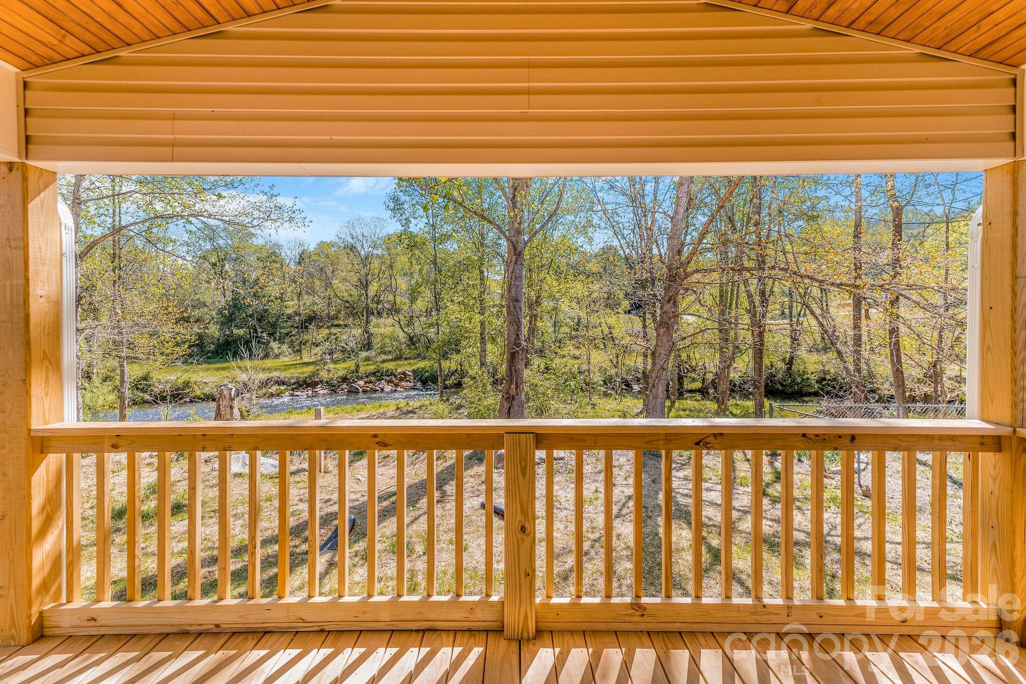 1182 Crabtree Road — Waynesville