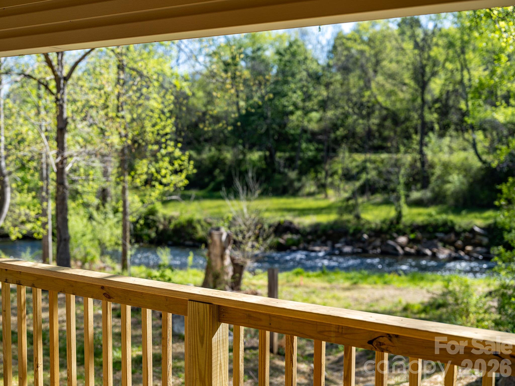 1182 Crabtree Road — Waynesville