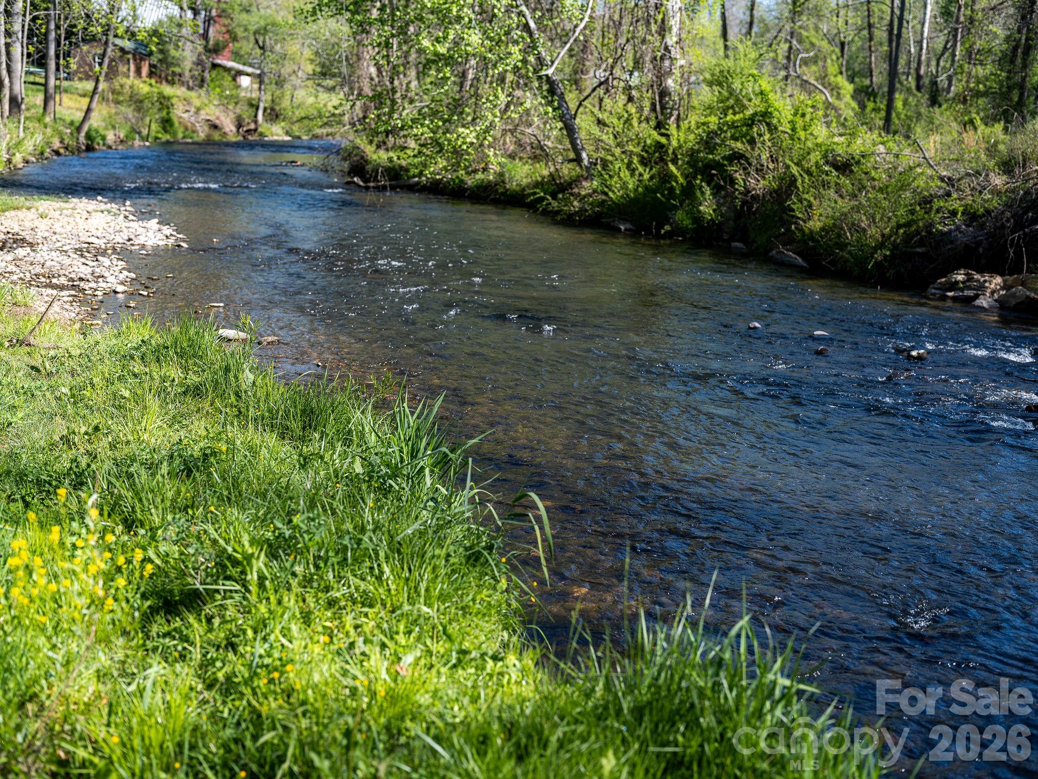 1182 Crabtree Road — Waynesville