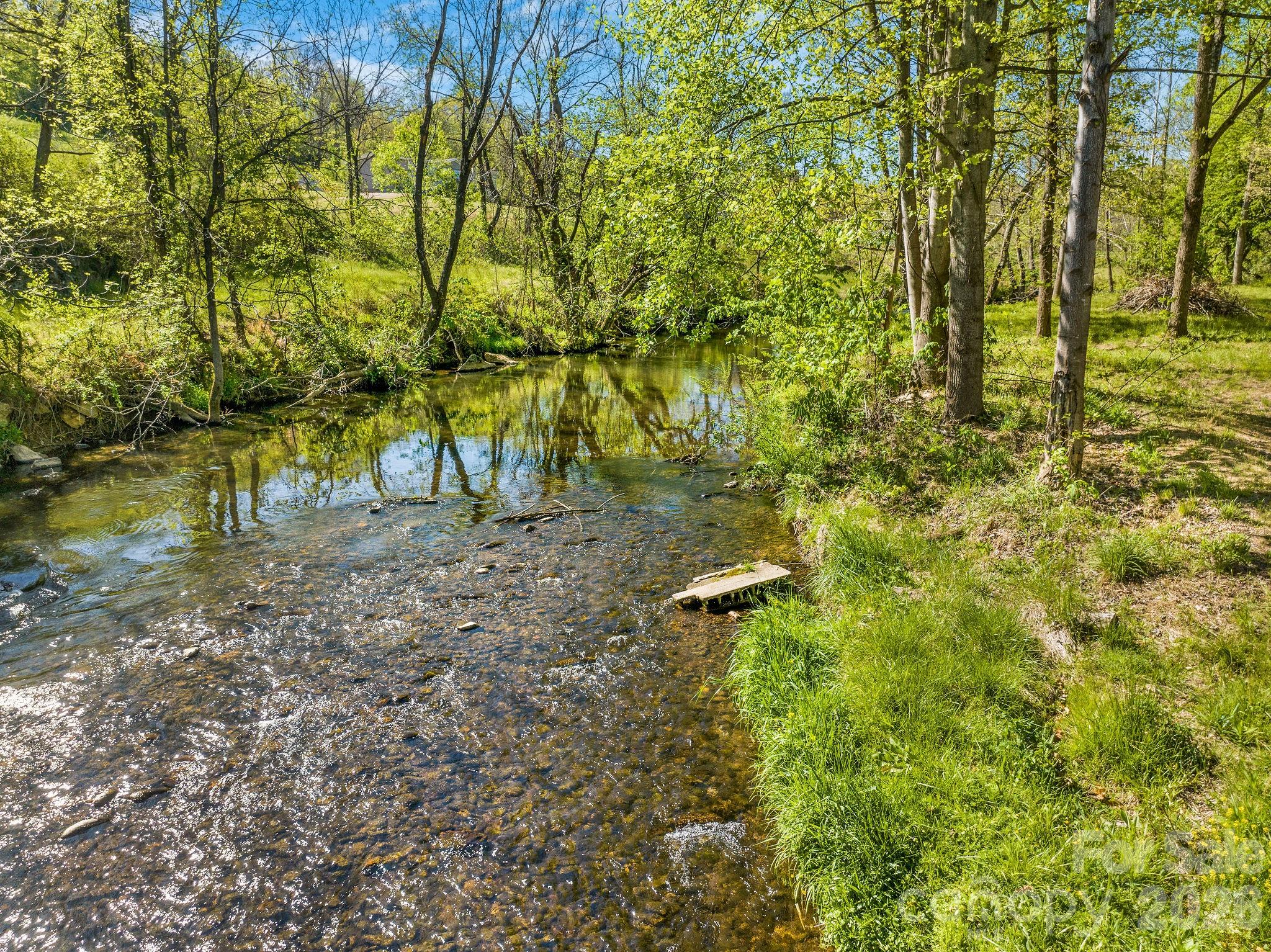 1182 Crabtree Road — Waynesville