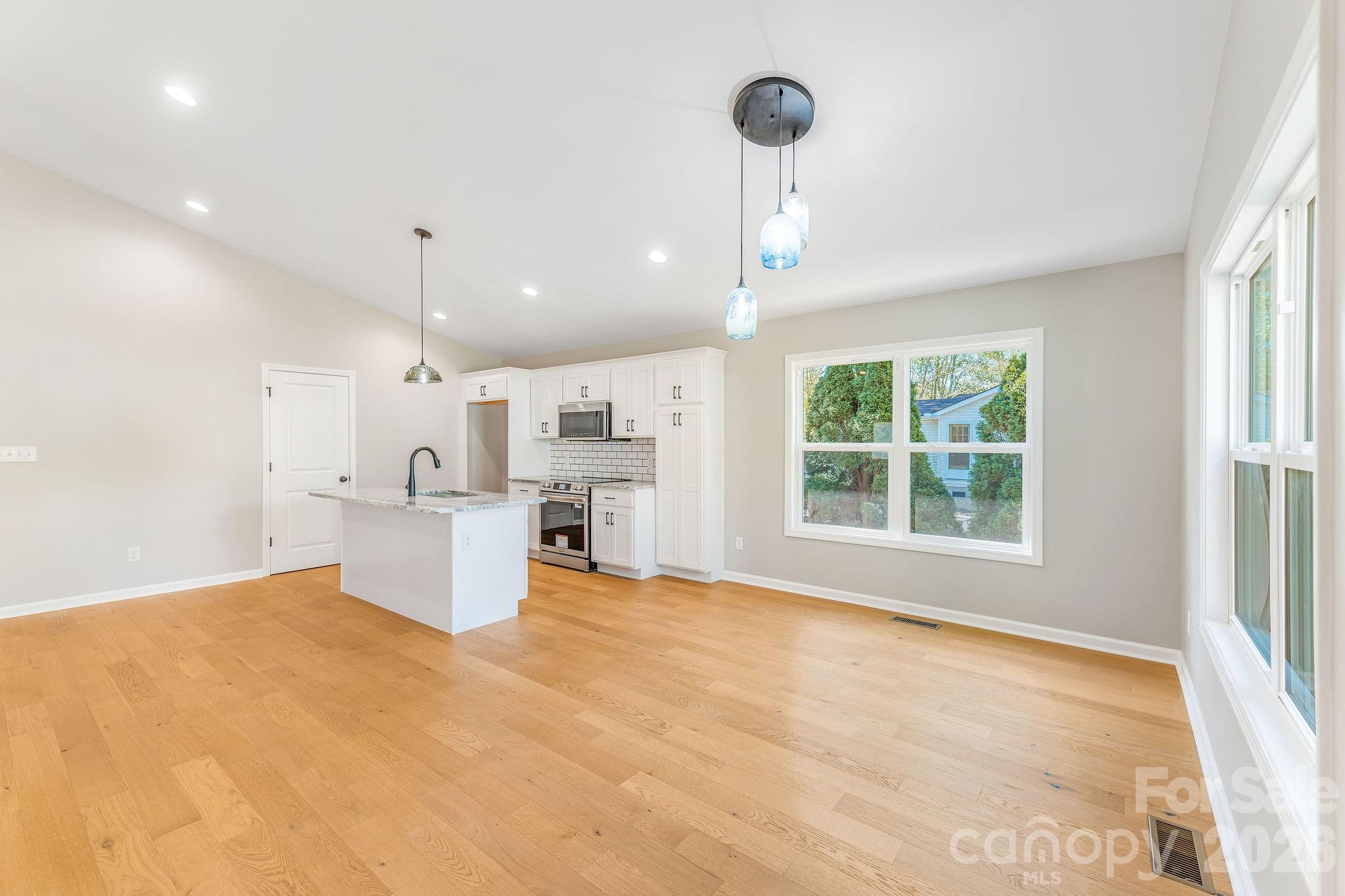 1182 Crabtree Road — Waynesville