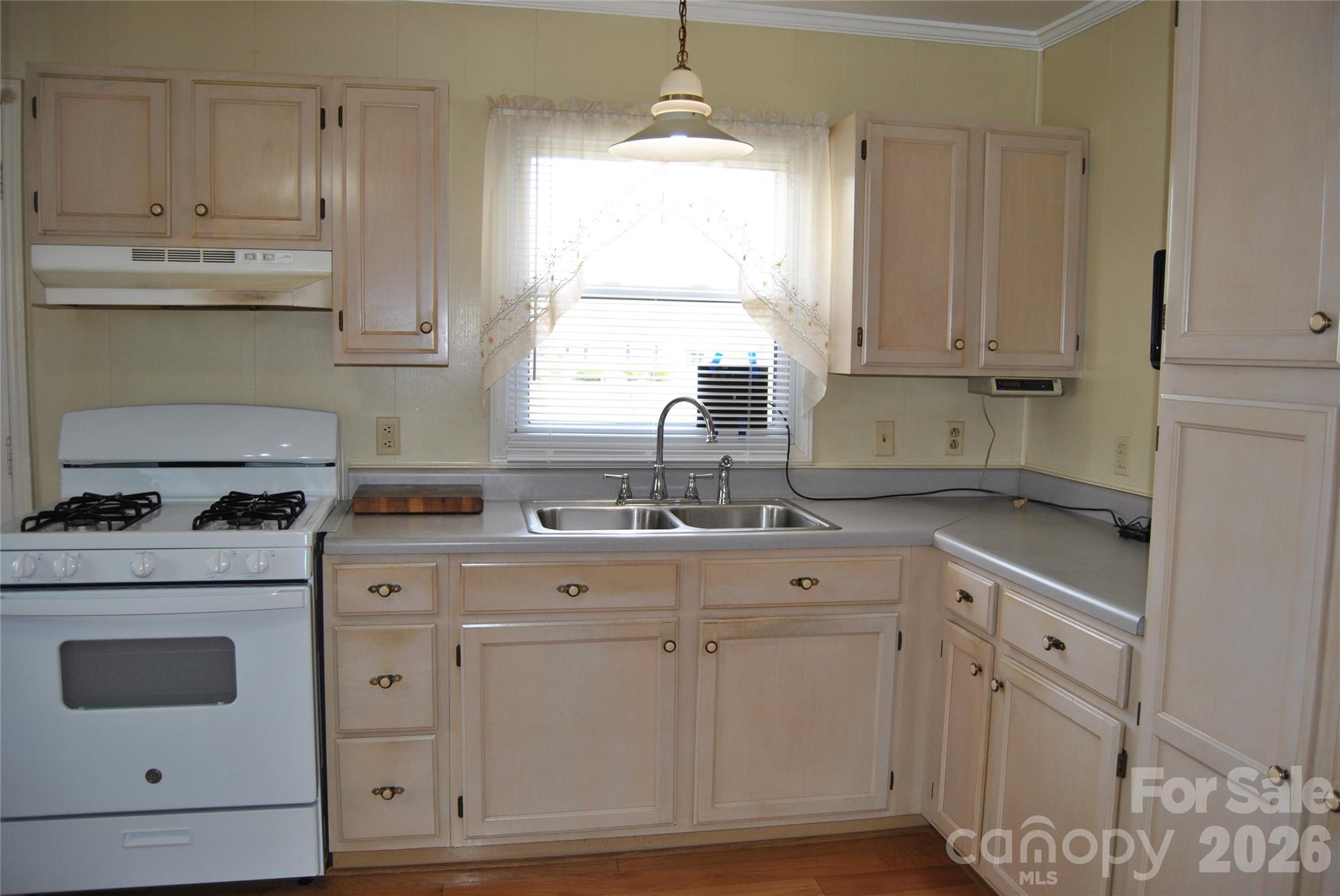 909 Timberlane Drive — Mount Holly
