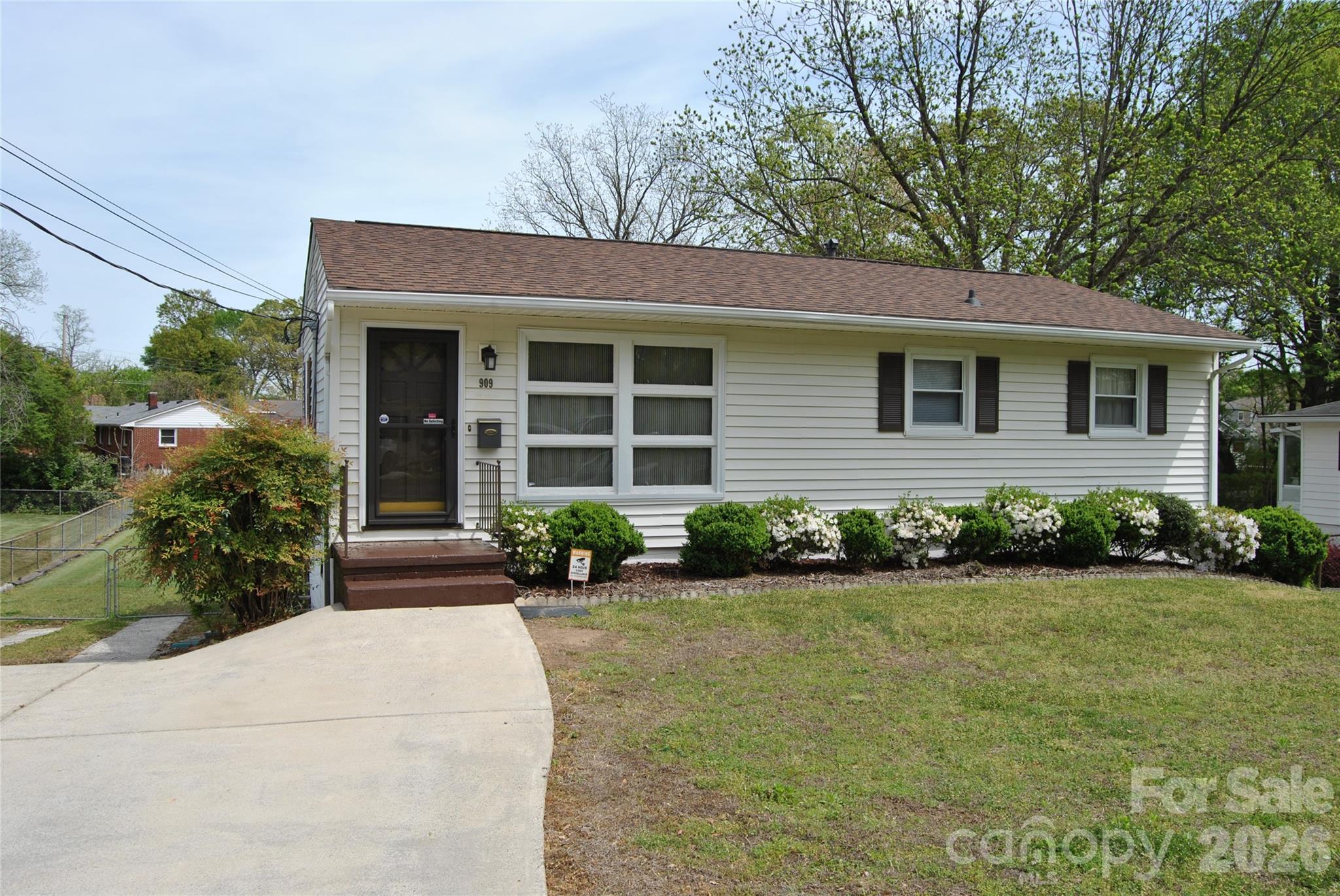 909 Timberlane Drive — Mount Holly