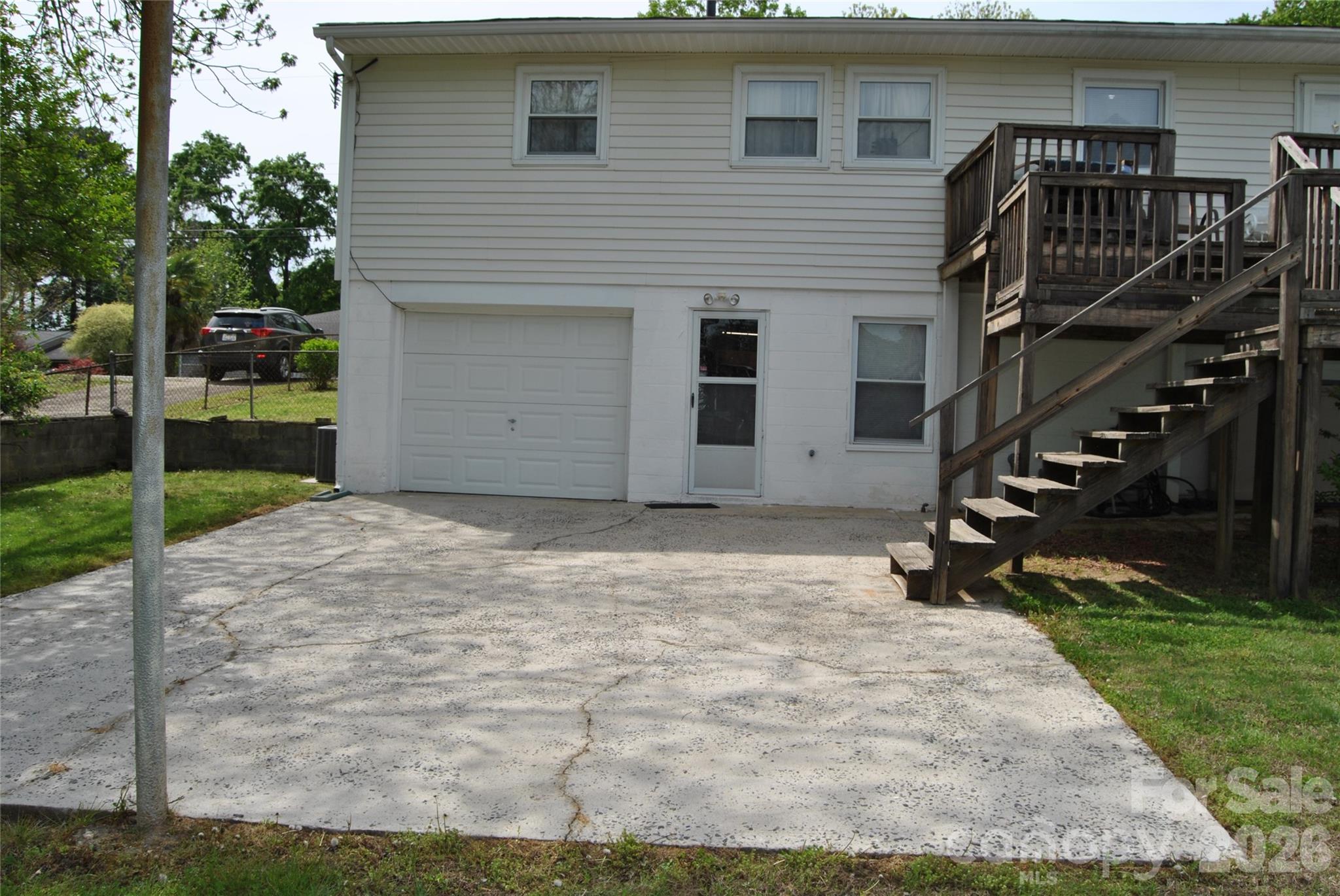 909 Timberlane Drive — Mount Holly