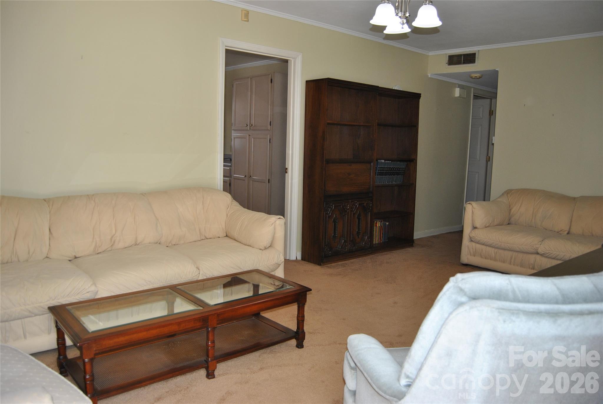 909 Timberlane Drive — Mount Holly