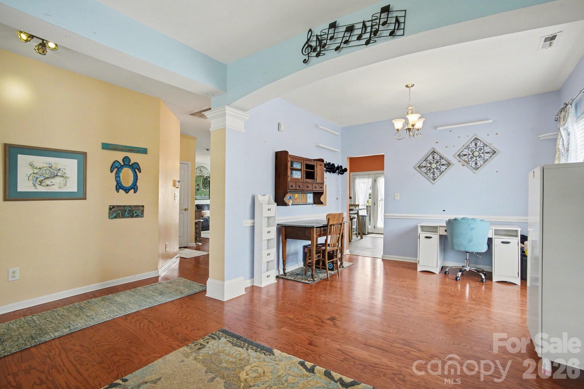 6128 Roseway Court — Harrisburg