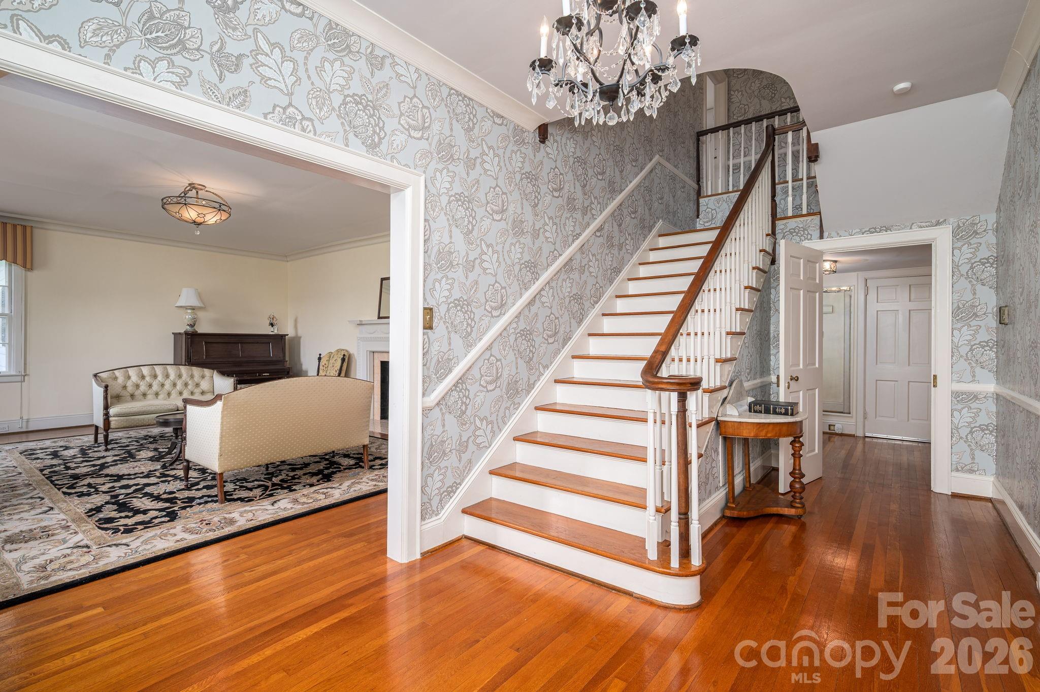 1233 General Hoke Drive — Lincolnton