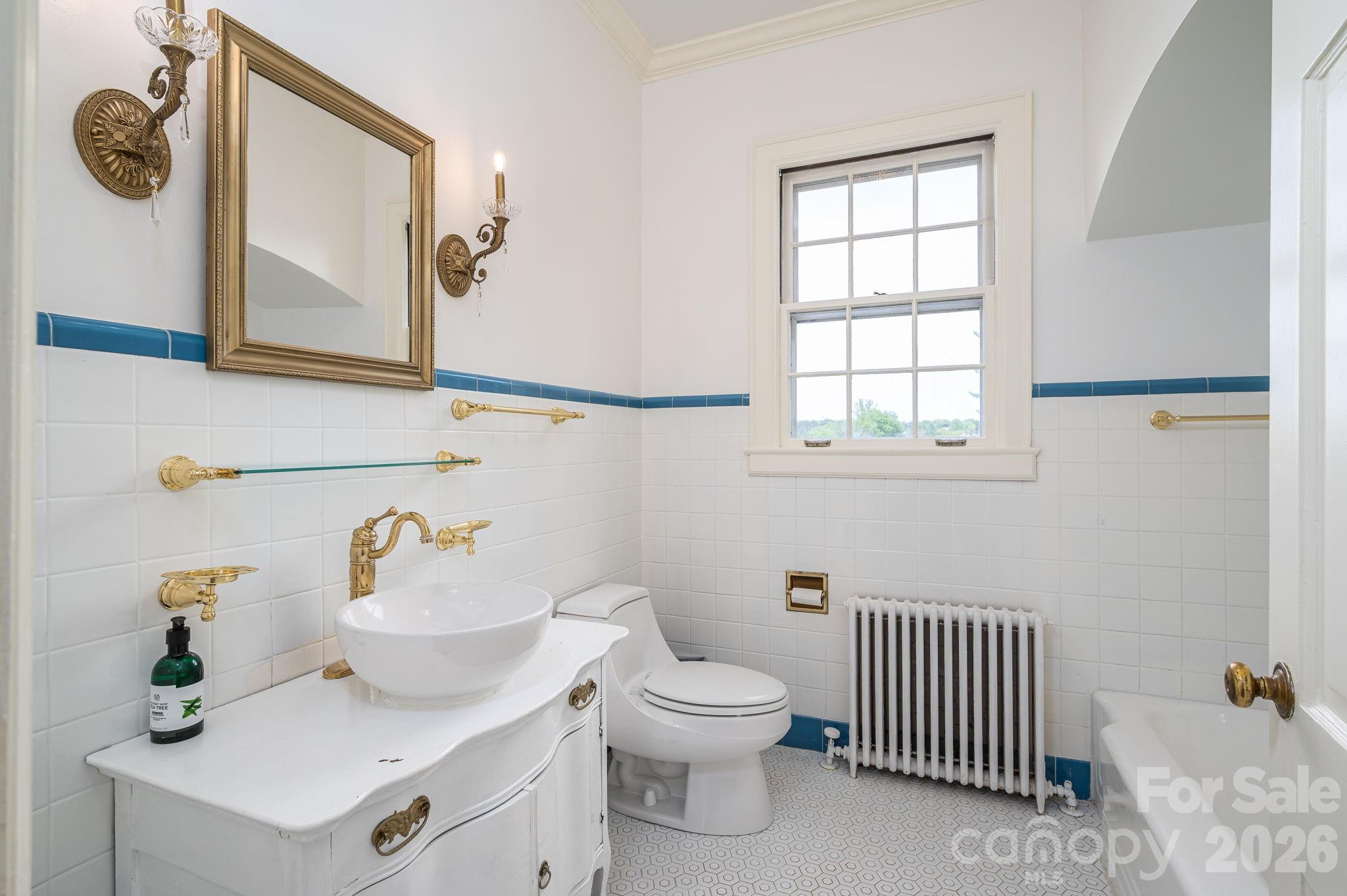 1233 General Hoke Drive — Lincolnton