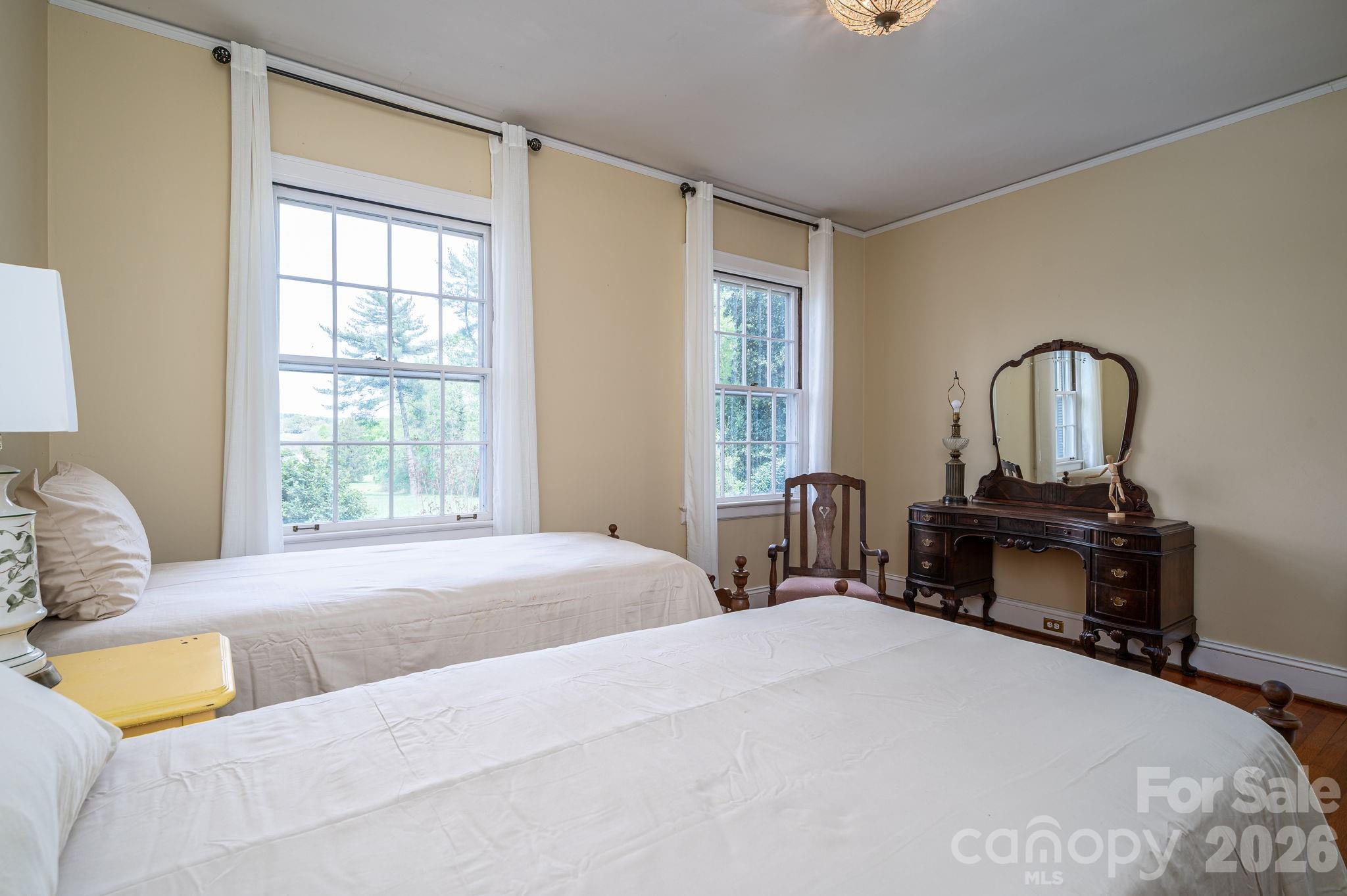 1233 General Hoke Drive — Lincolnton