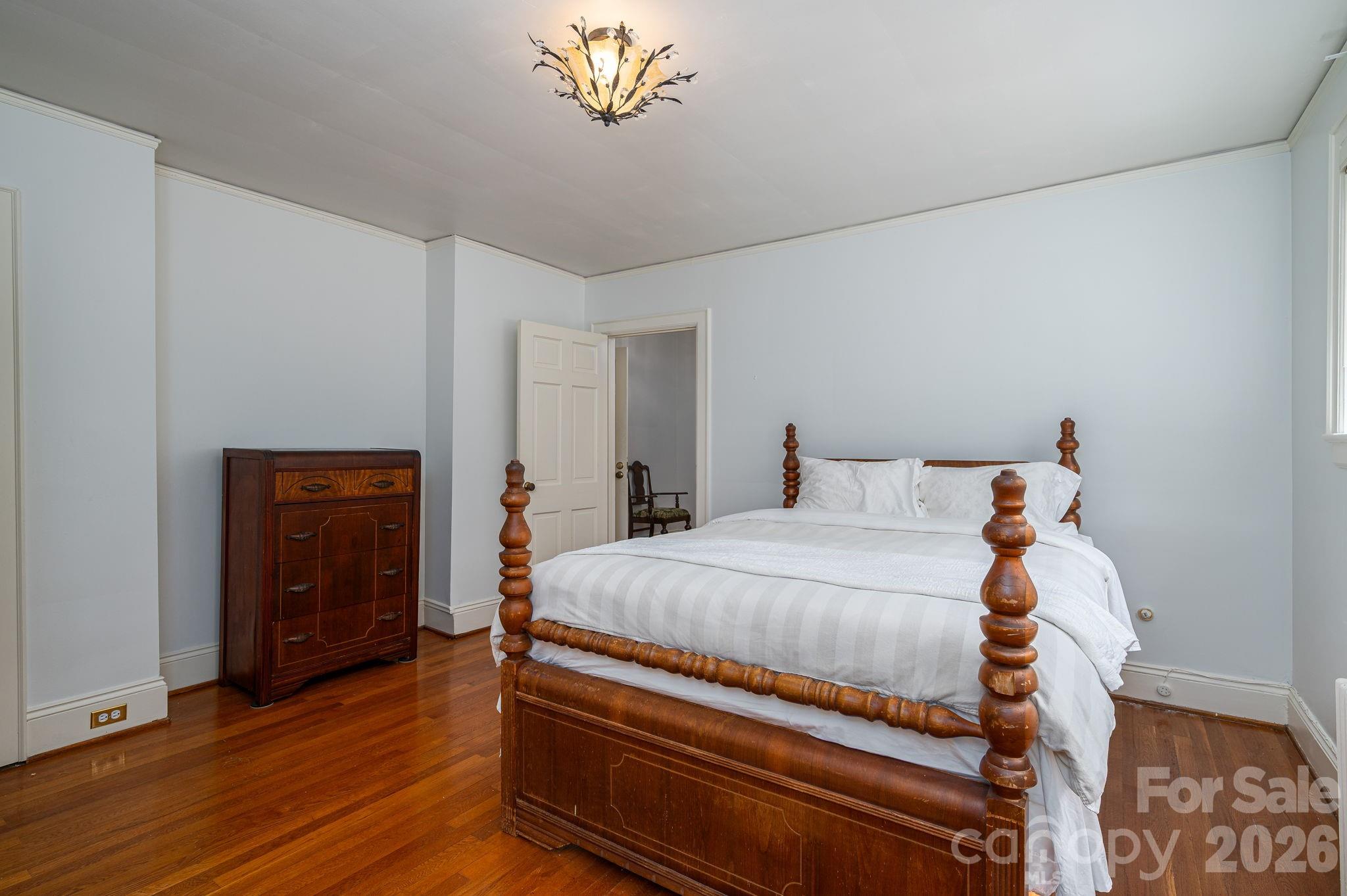 1233 General Hoke Drive — Lincolnton