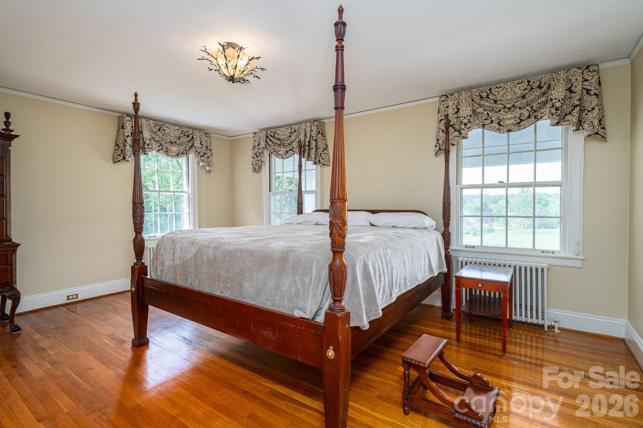 1233 General Hoke Drive — Lincolnton