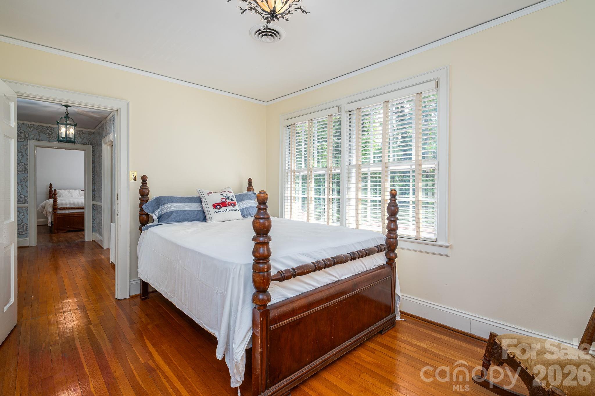 1233 General Hoke Drive — Lincolnton