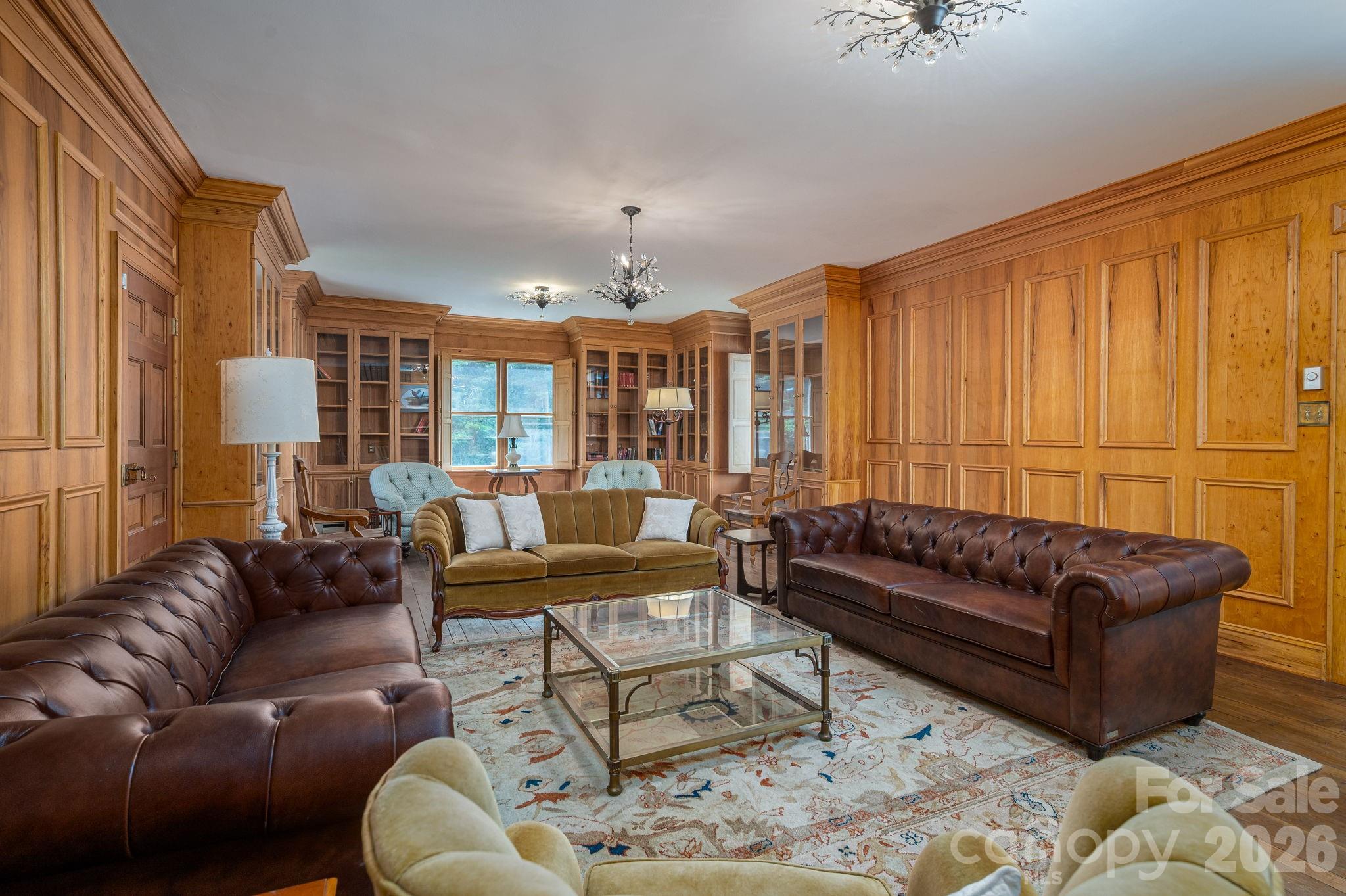 1233 General Hoke Drive — Lincolnton