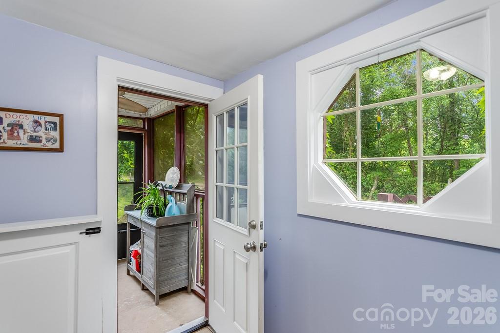 3 Odie Lane — Candler