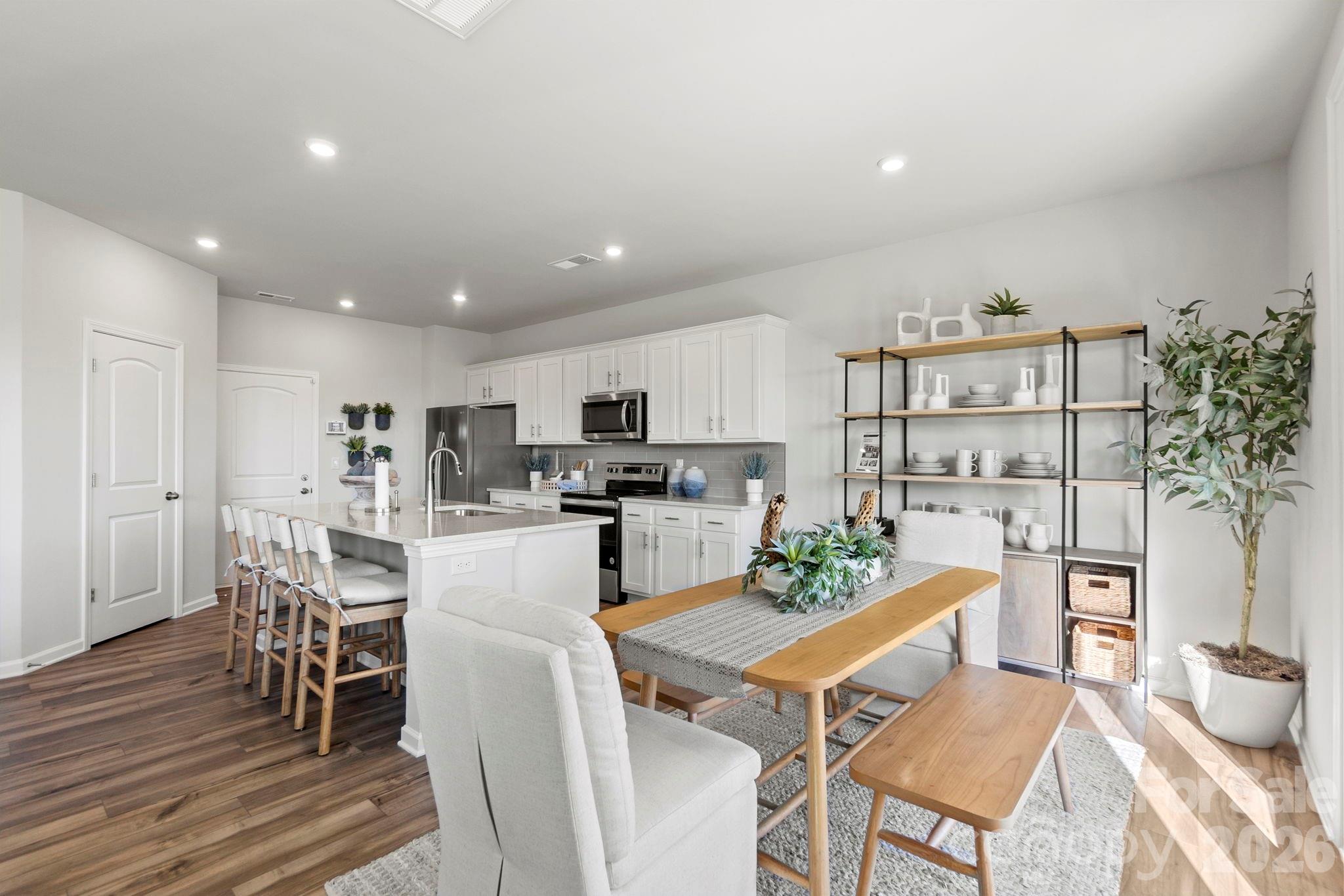 685 Cashion Road — York