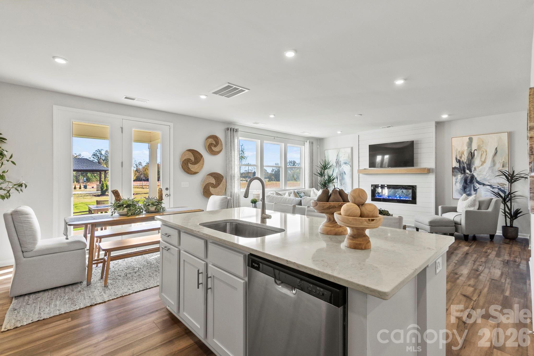 685 Cashion Road — York