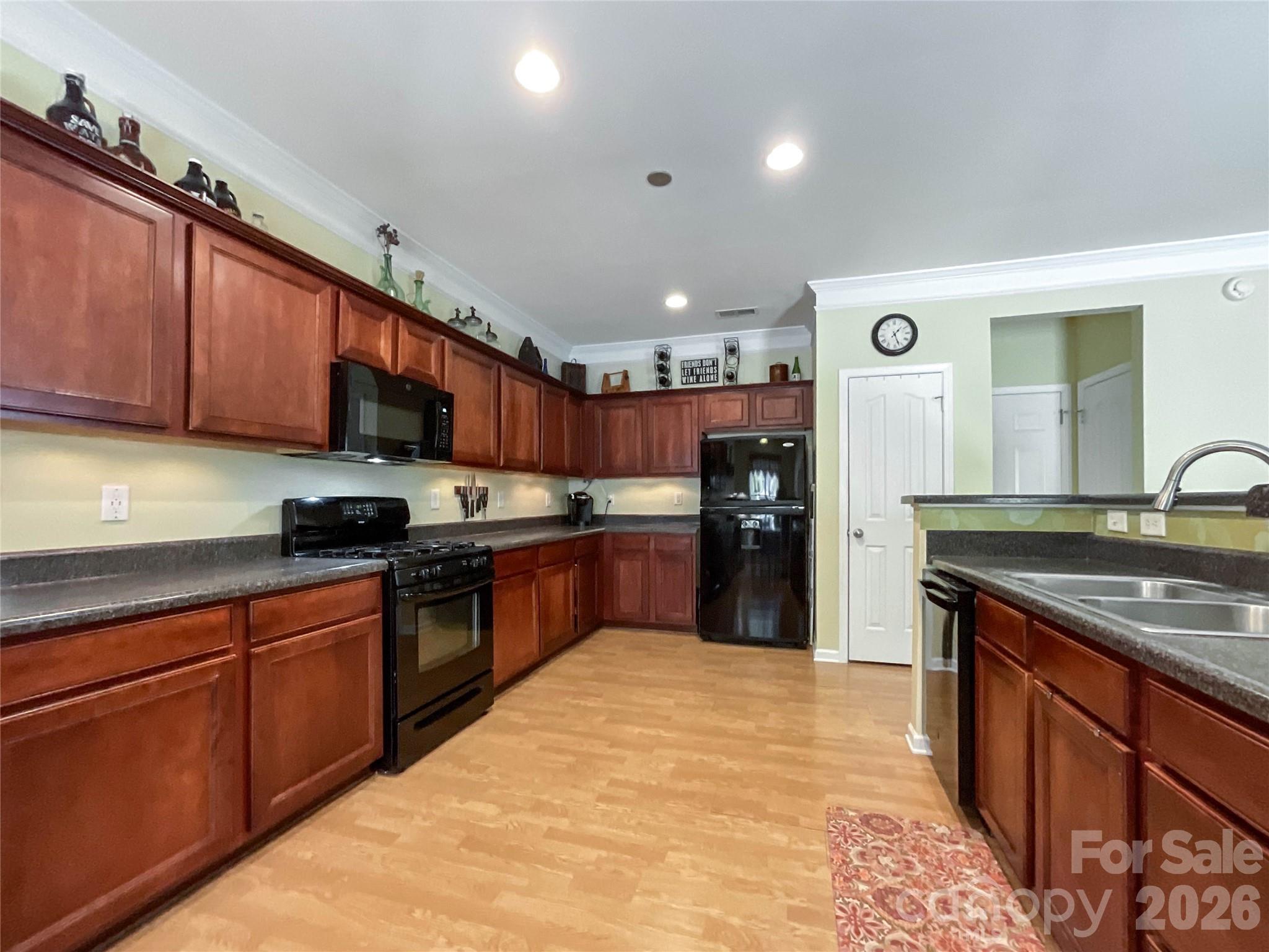 15137 Oldcorn Lane — Charlotte