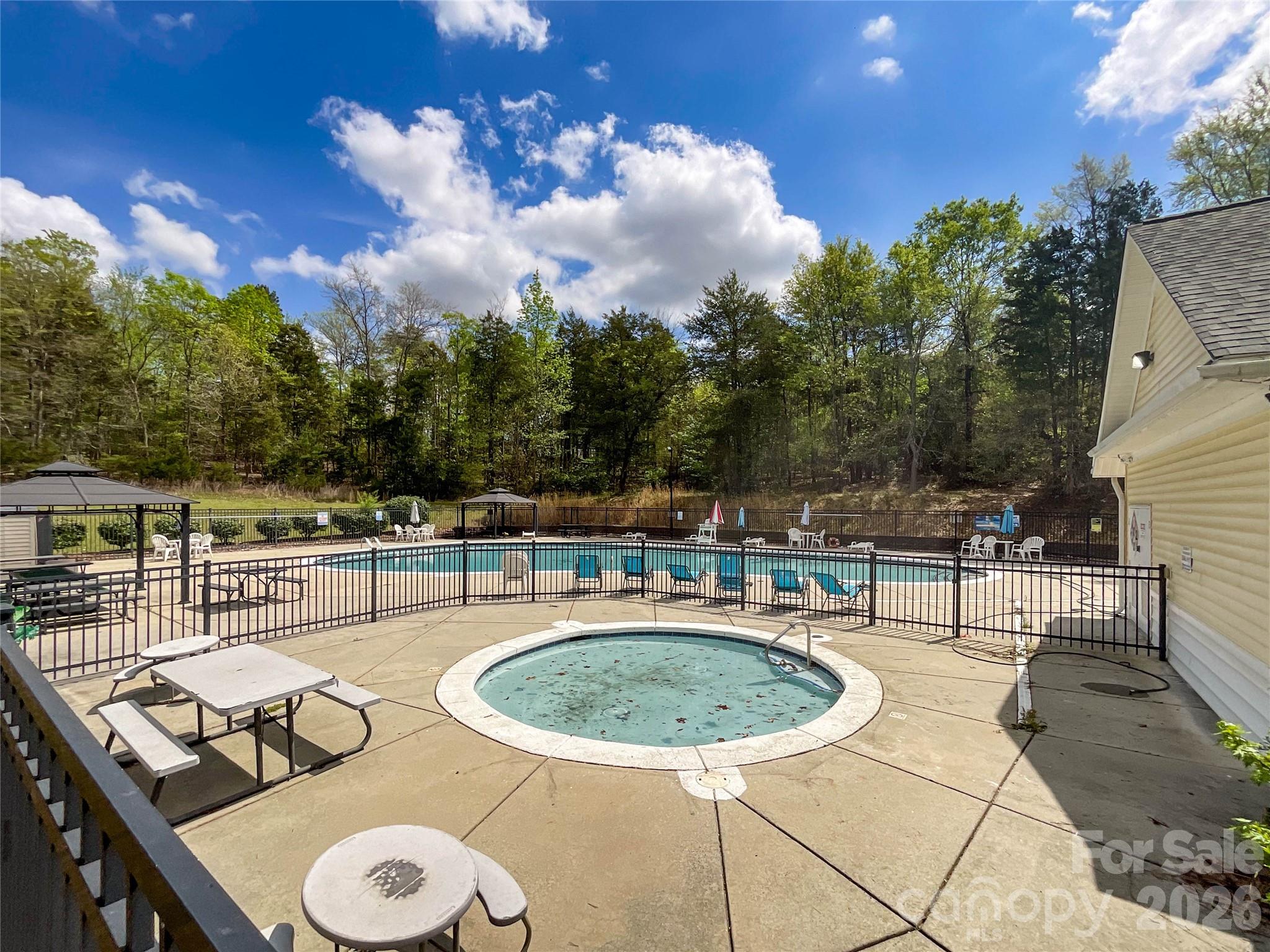 15137 Oldcorn Lane — Charlotte