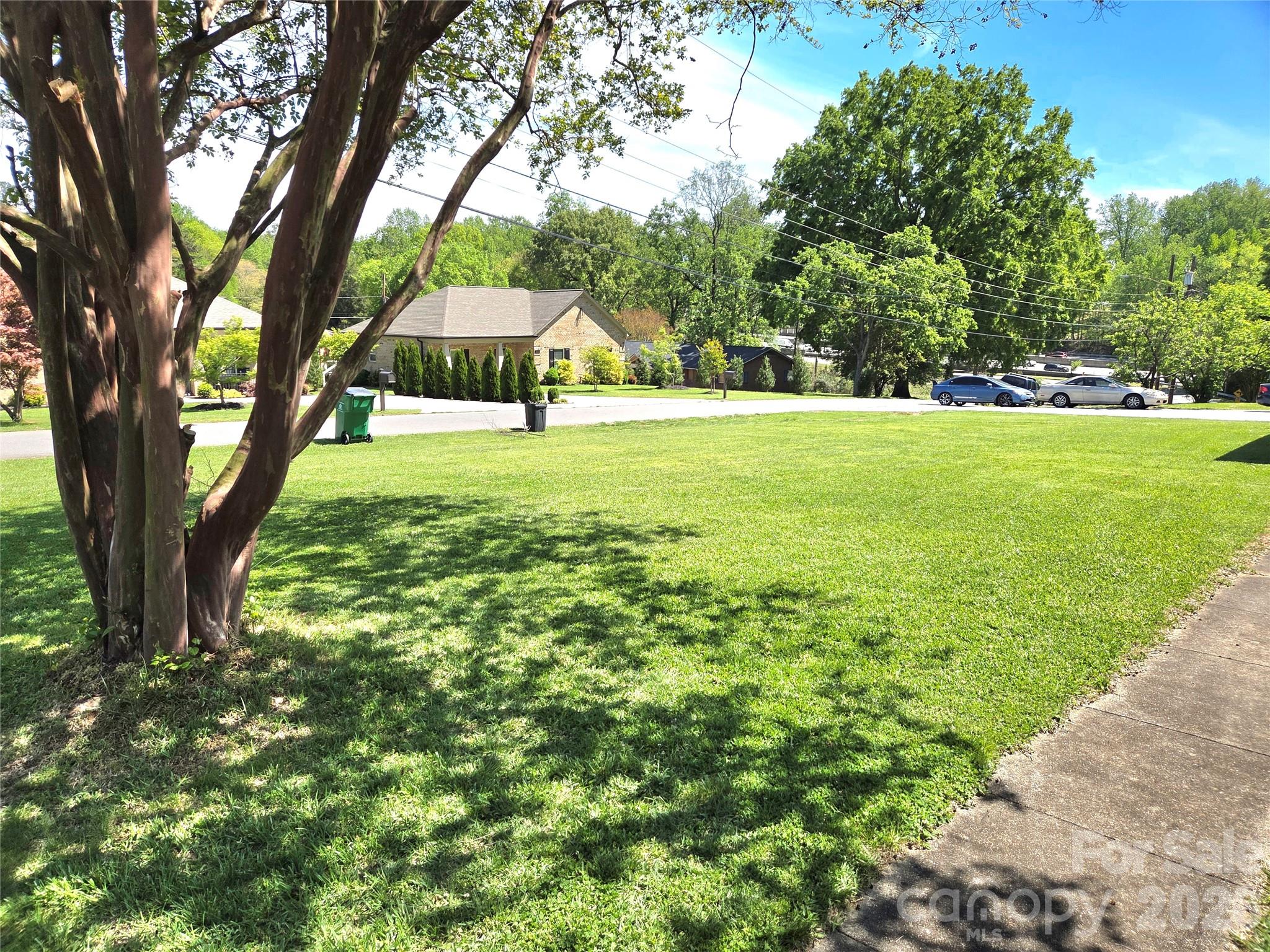 7222 Melody Lane — Charlotte