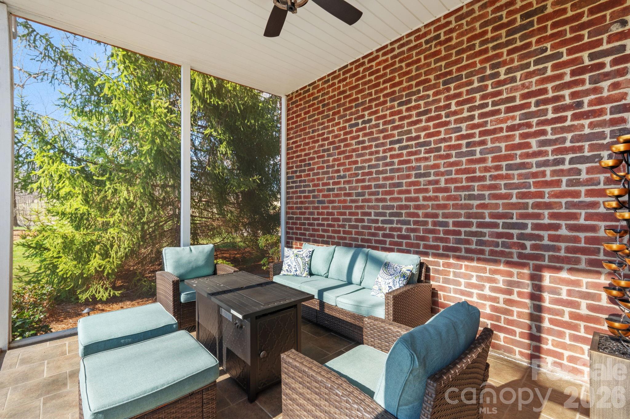 280 Brassie Lane #155 — Summerfield
