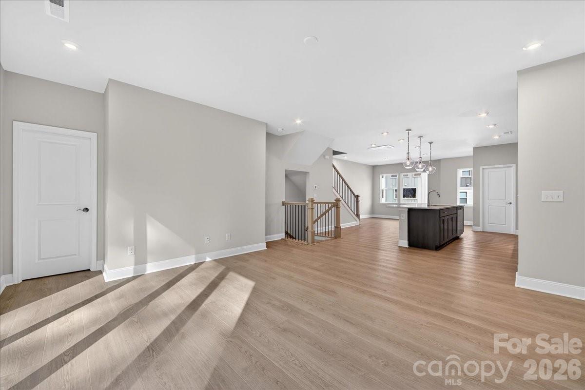 7933 Cedarsmith Court — Charlotte