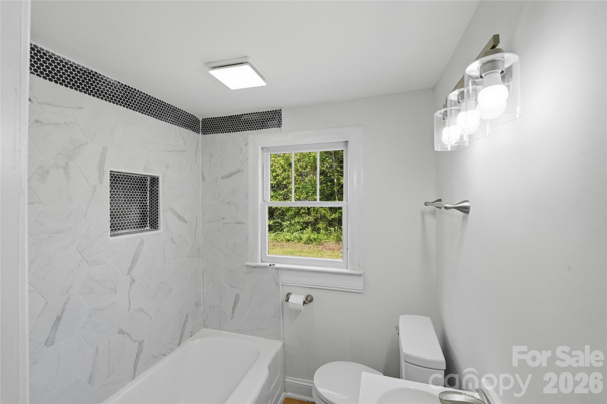 2231 Claremont Road — Newton