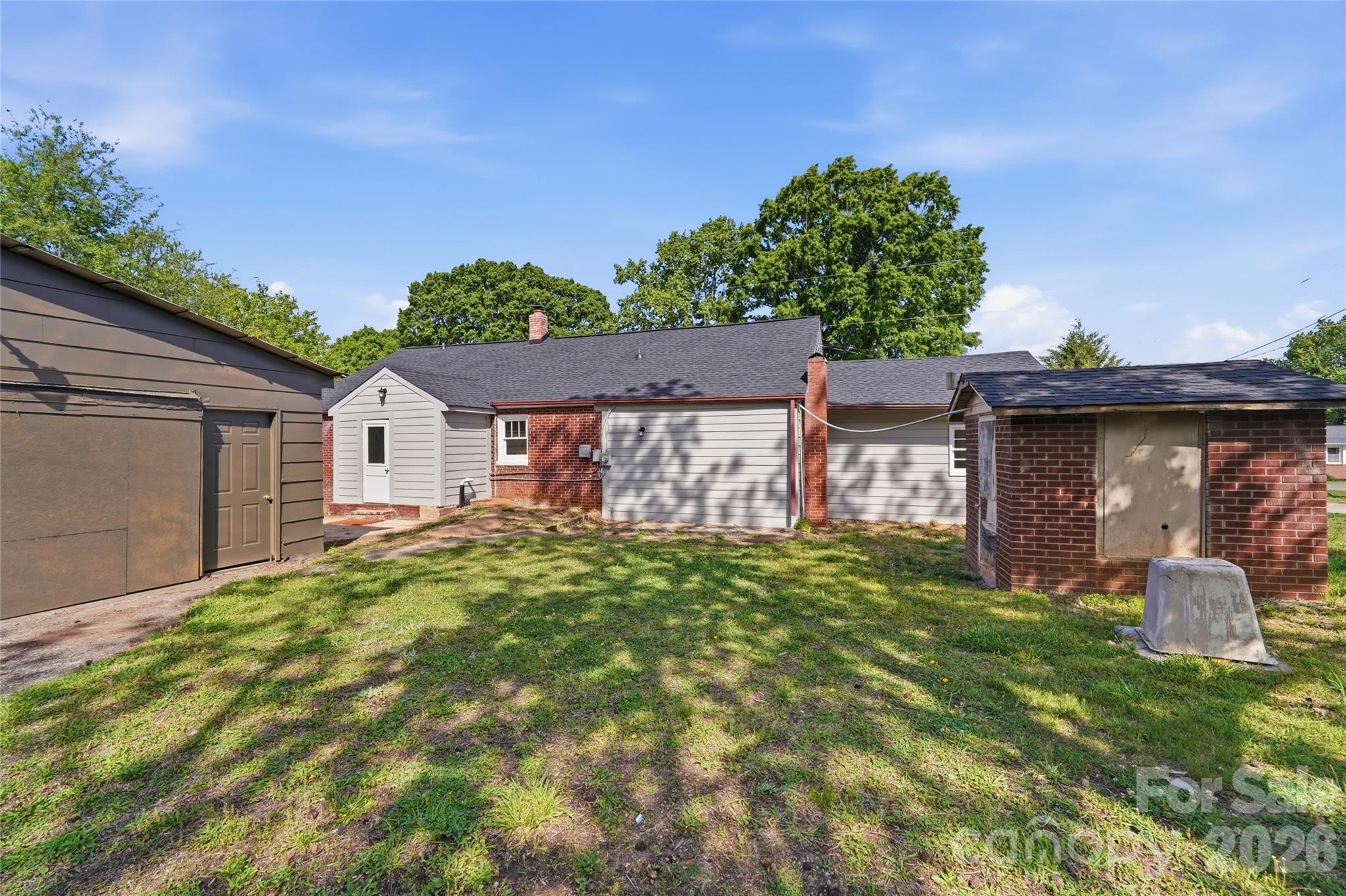 2231 Claremont Road — Newton