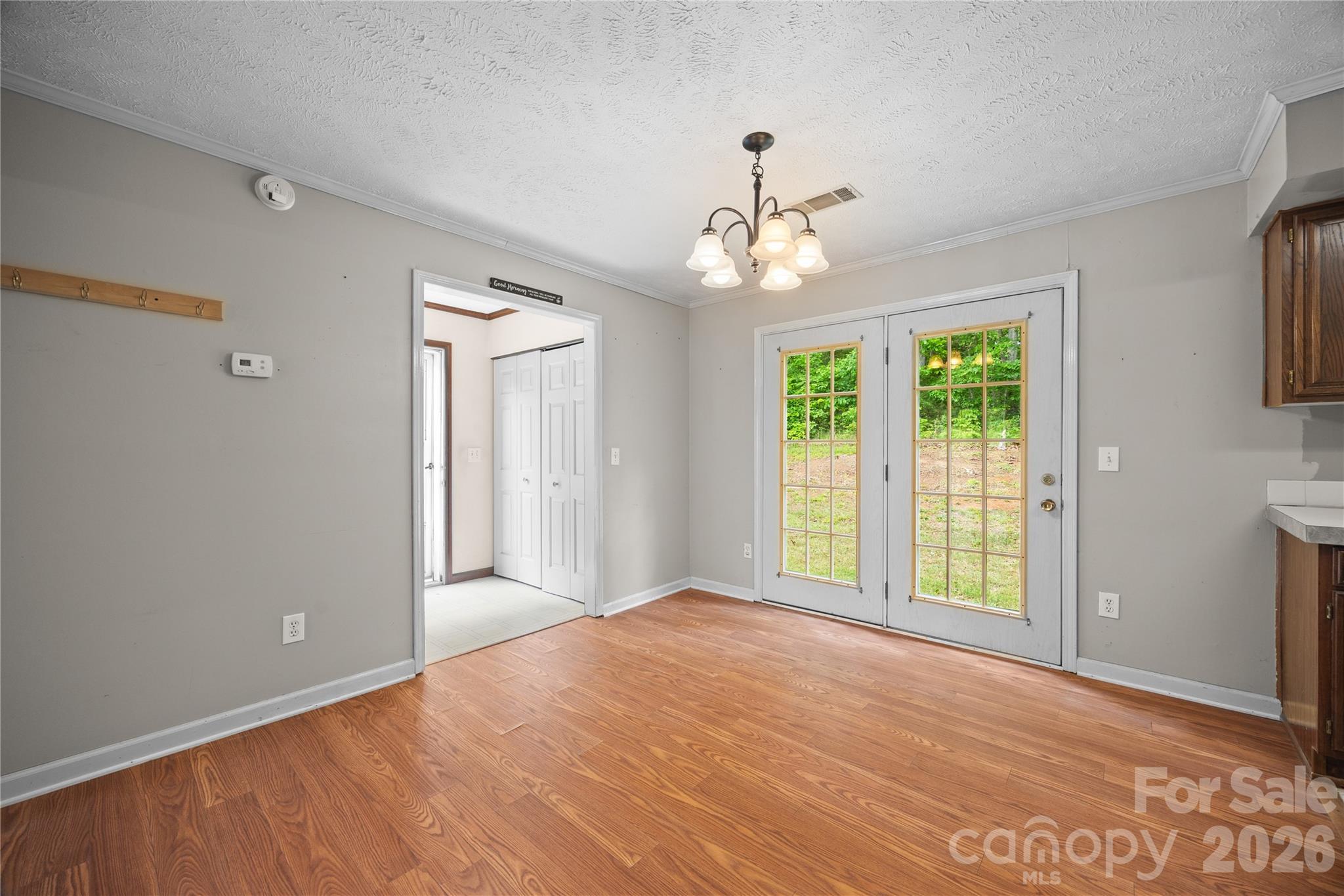 6582 Hoot Owls Hollow Road — Hickory