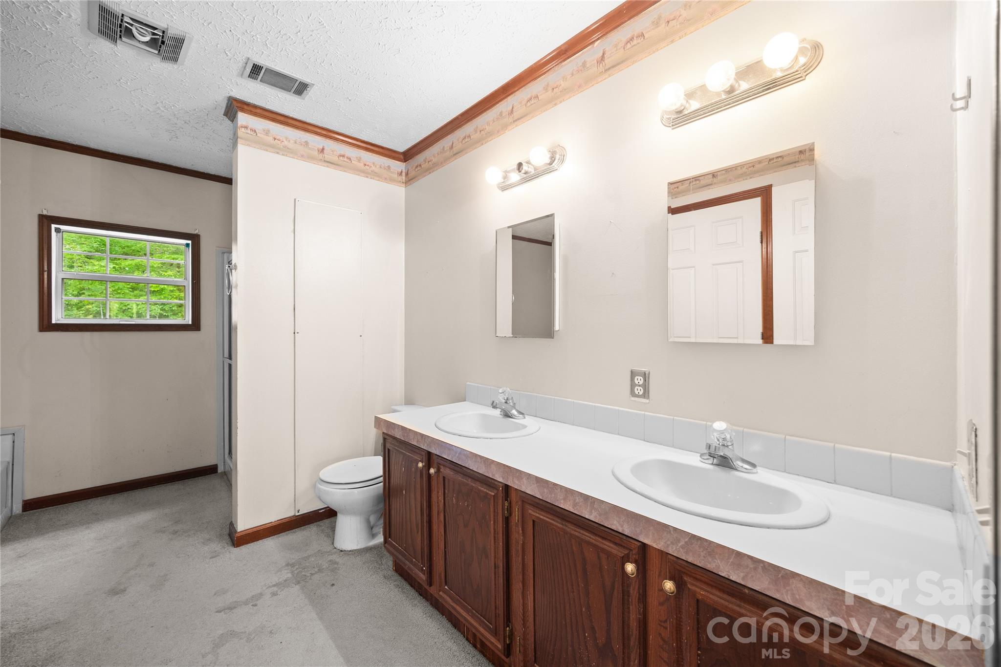 6582 Hoot Owls Hollow Road — Hickory