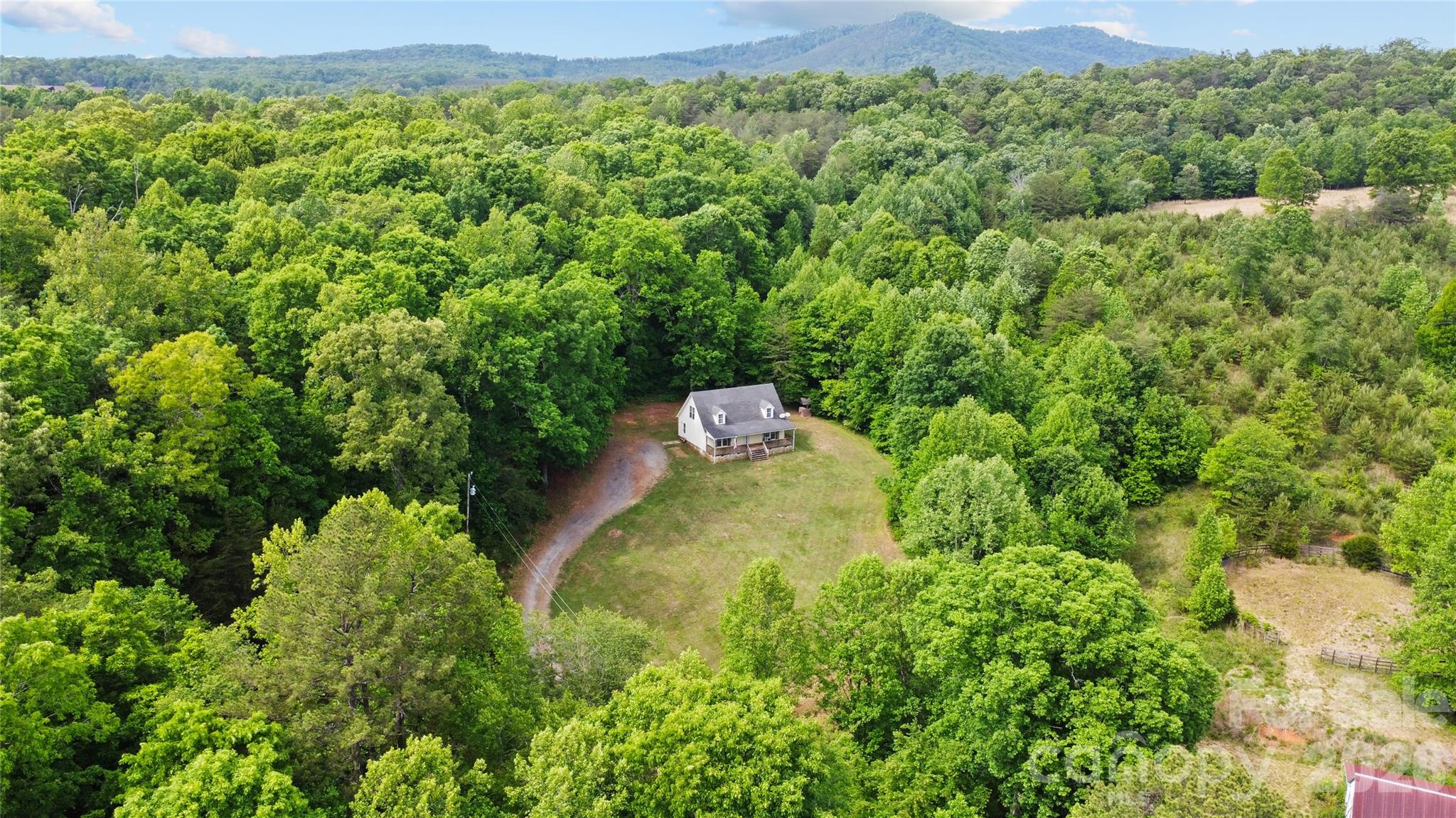 6582 Hoot Owls Hollow Road — Hickory