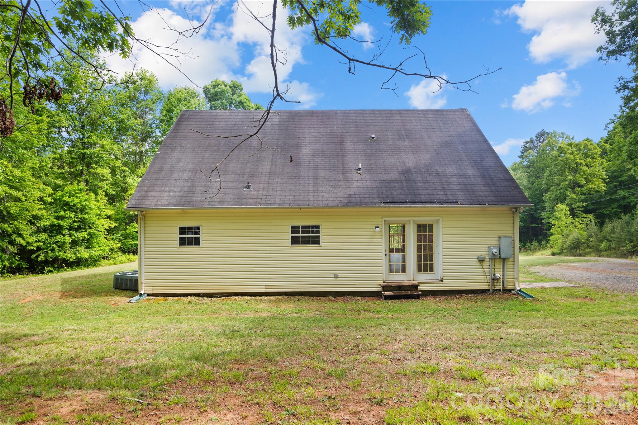6582 Hoot Owls Hollow Road — Hickory