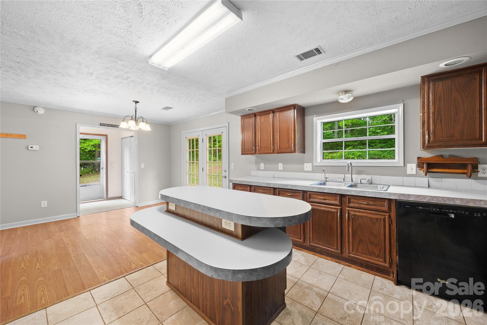 6582 Hoot Owls Hollow Road — Hickory