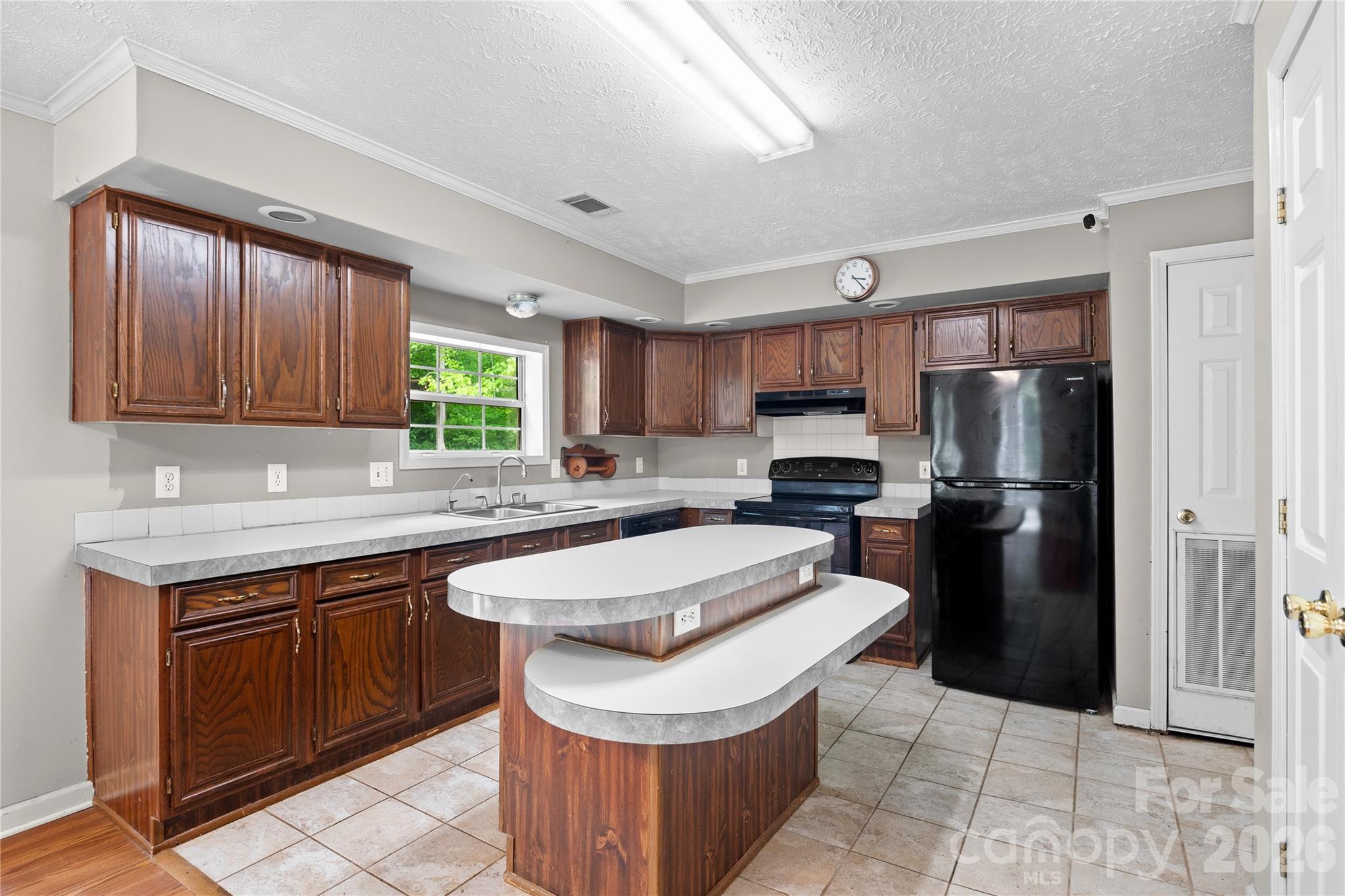 6582 Hoot Owls Hollow Road — Hickory